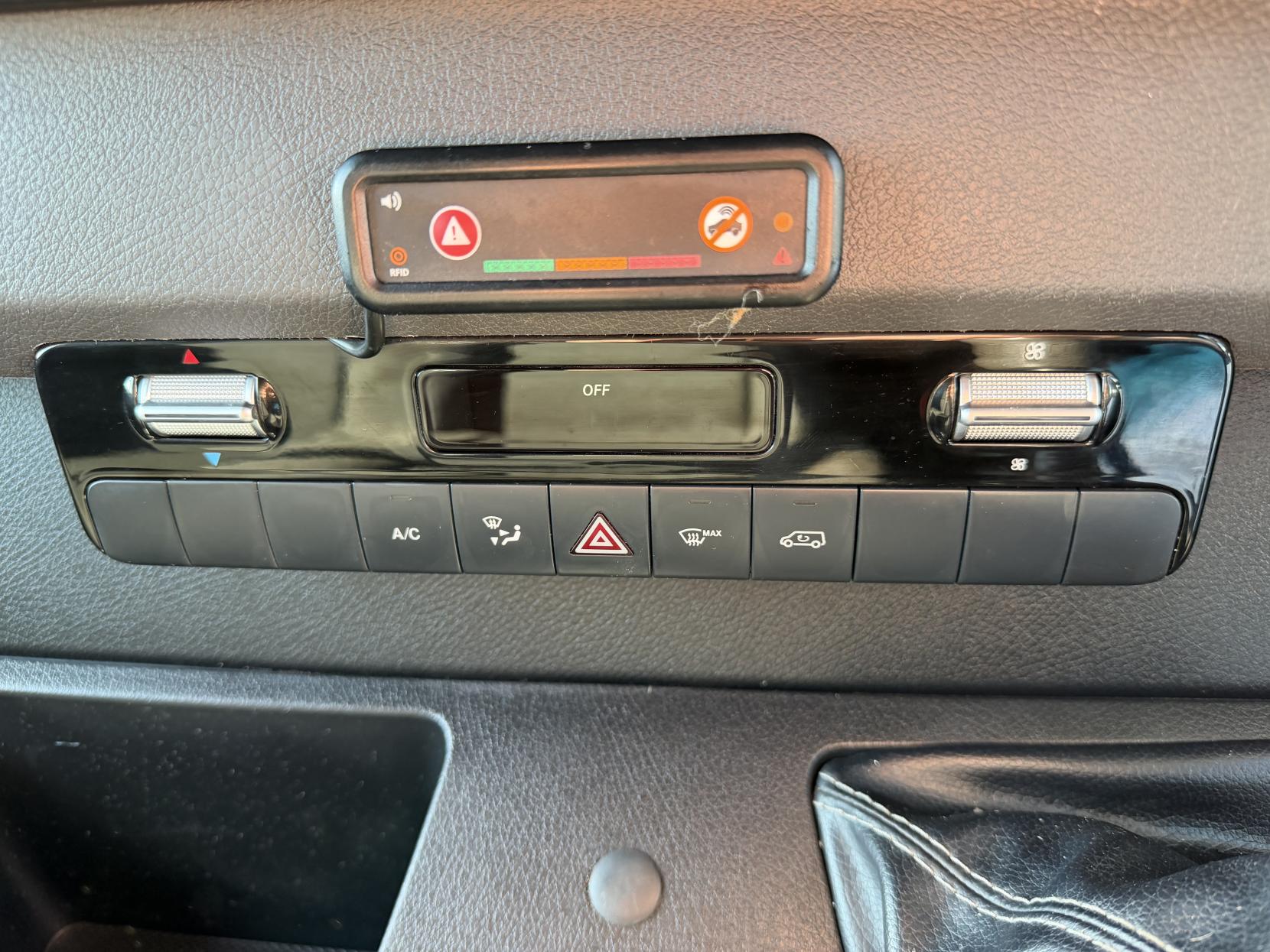 Mercedes-Benz Sprinter 2.1 316 CDI Panel Van 5dr Diesel Manual RWD L2 H2 Euro 6 (163 ps)