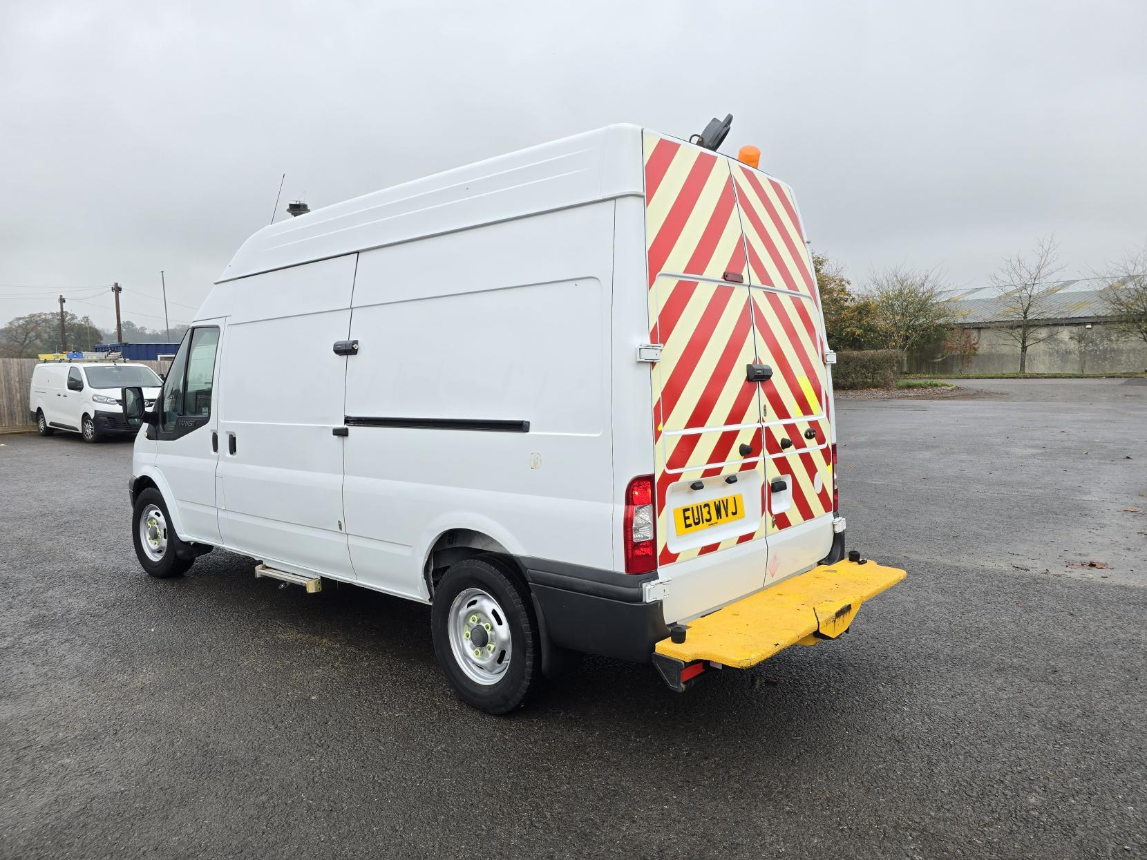 Ford Transit 2.2 TDCi 350 Panel Van 3dr Diesel Manual RWD L3 H3 (224 g/km, 98 bhp)