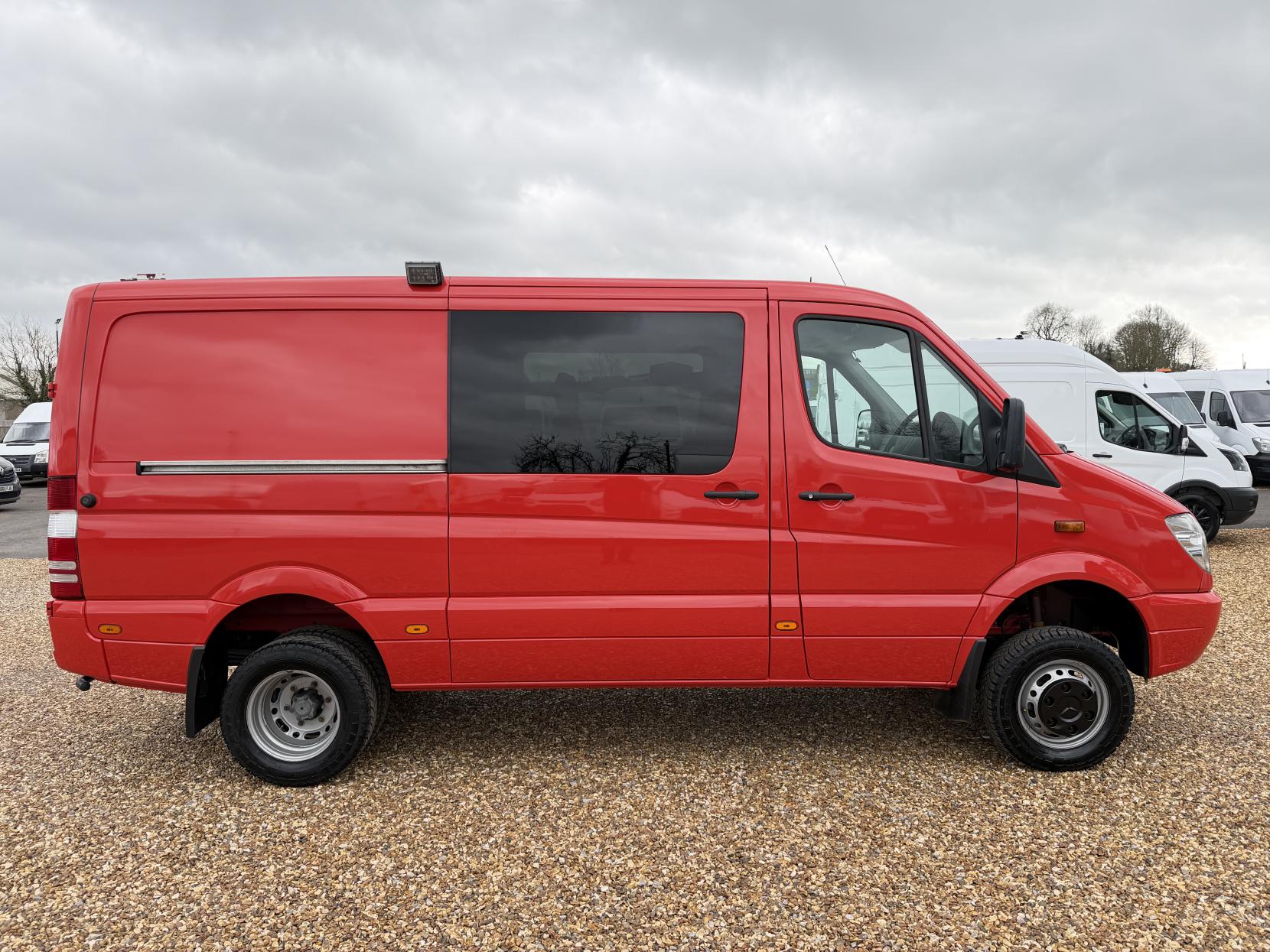 2009 Mercedes-Benz Sprinter 4x4 2.1 515 CDi Panel Van 5dr Diesel Manual RWD L2 (150 bhp) - Thumbnail 11