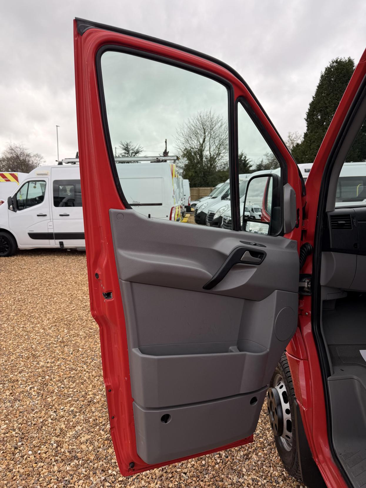 2009 Mercedes-Benz Sprinter 4x4 2.1 515 CDi Panel Van 5dr Diesel Manual RWD L2 (150 bhp) - Thumbnail 14
