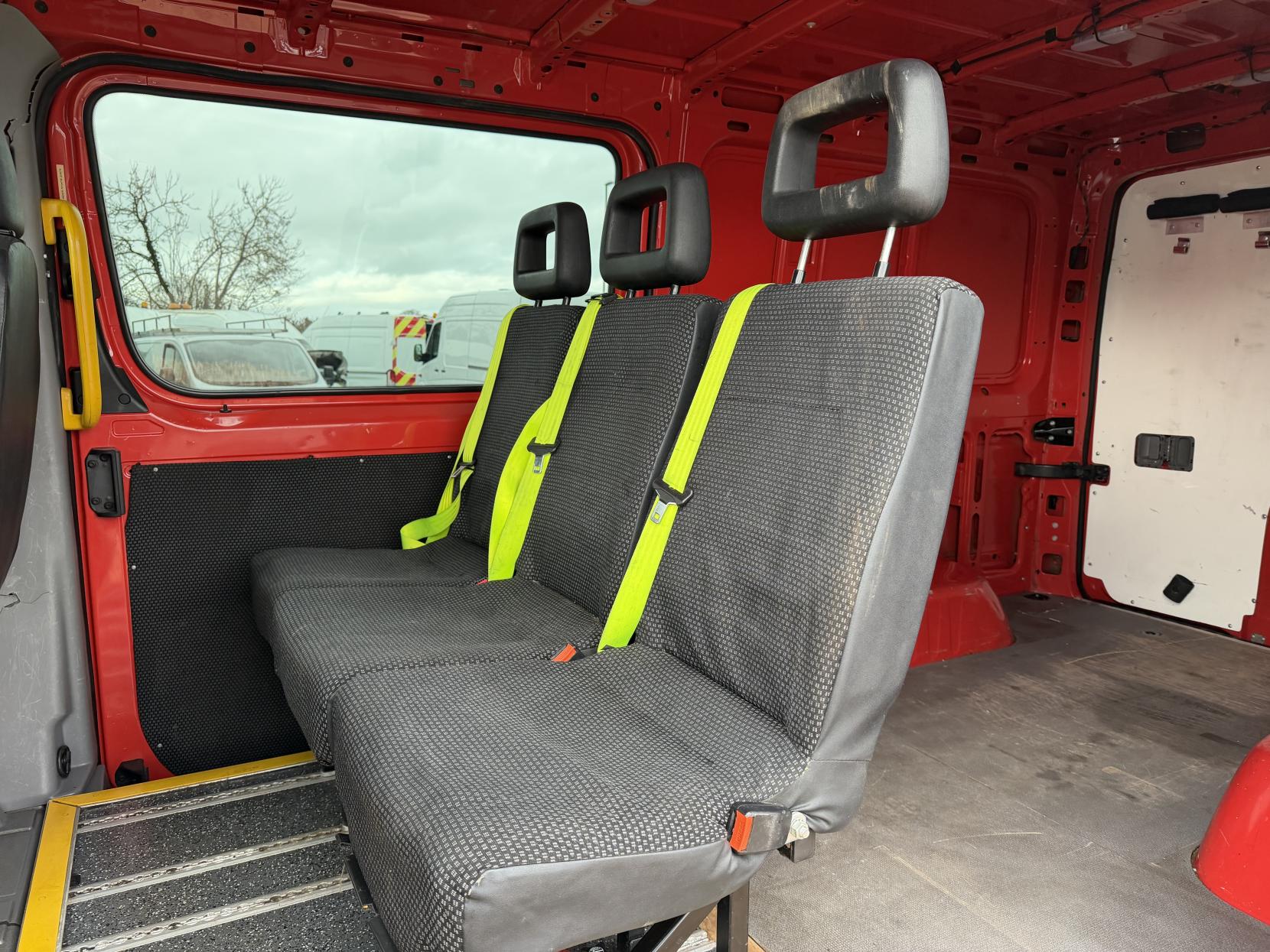 2009 Mercedes-Benz Sprinter 4x4 2.1 515 CDi Panel Van 5dr Diesel Manual RWD L2 (150 bhp) - Thumbnail 35