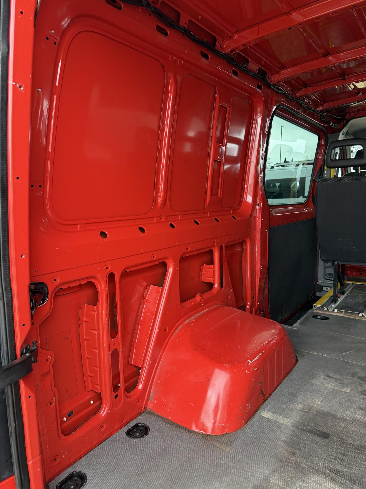2009 Mercedes-Benz Sprinter 4x4 2.1 515 CDi Panel Van 5dr Diesel Manual RWD L2 (150 bhp) - Thumbnail 39