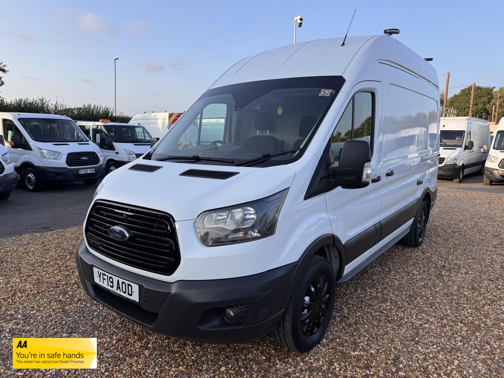 Ford Transit 2.0 350 EcoBlue Panel Van 5dr Diesel Manual RWD L2 H3 Euro 6 (130 ps)