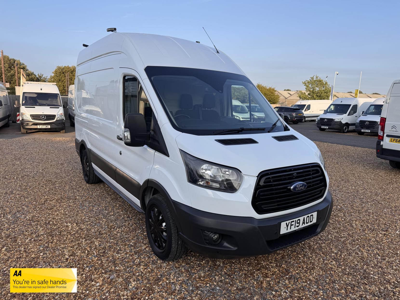 Ford Transit 2.0 350 EcoBlue Panel Van 5dr Diesel Manual RWD L2 H3 Euro 6 (130 ps)
