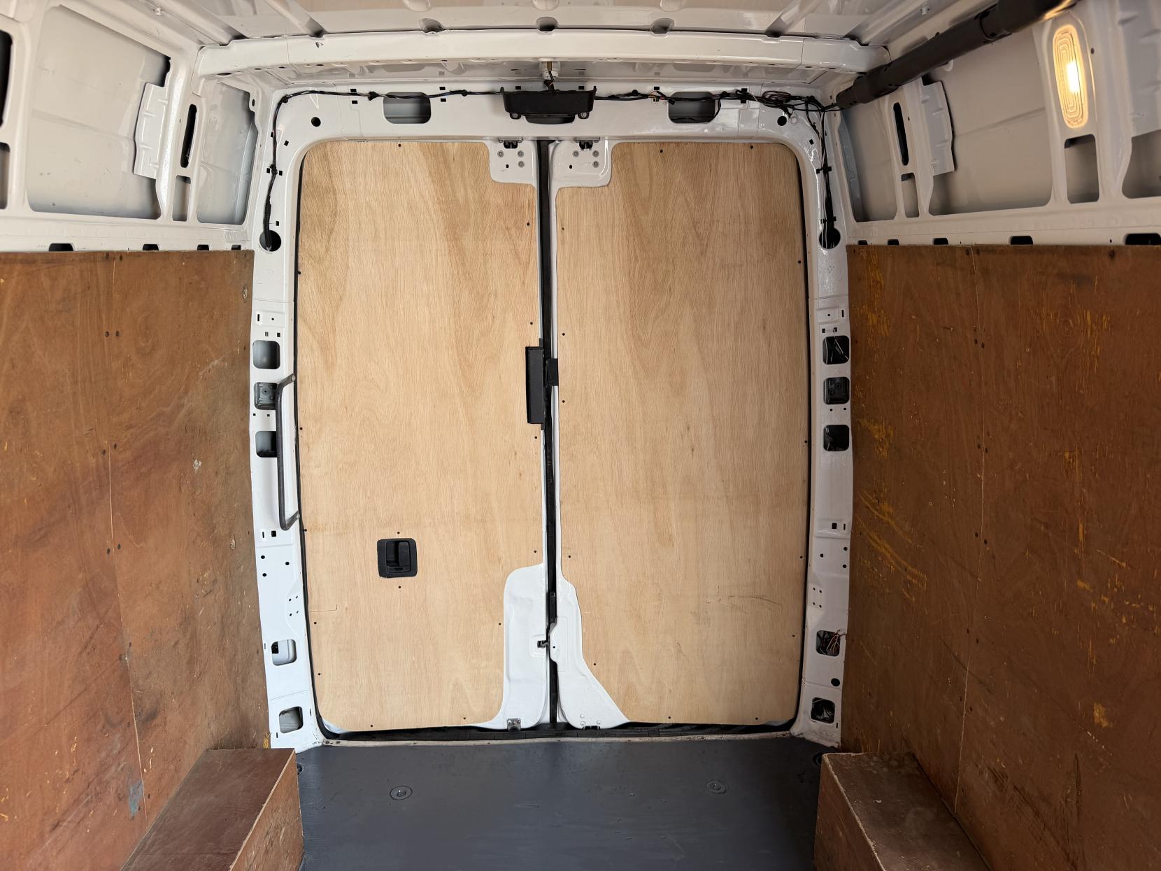 2019 Mercedes-Benz Sprinter 2.1 314 CDI Panel Van 5dr Diesel Manual RWD L2 H2 Euro 6 (143 ps) - Thumbnail 32