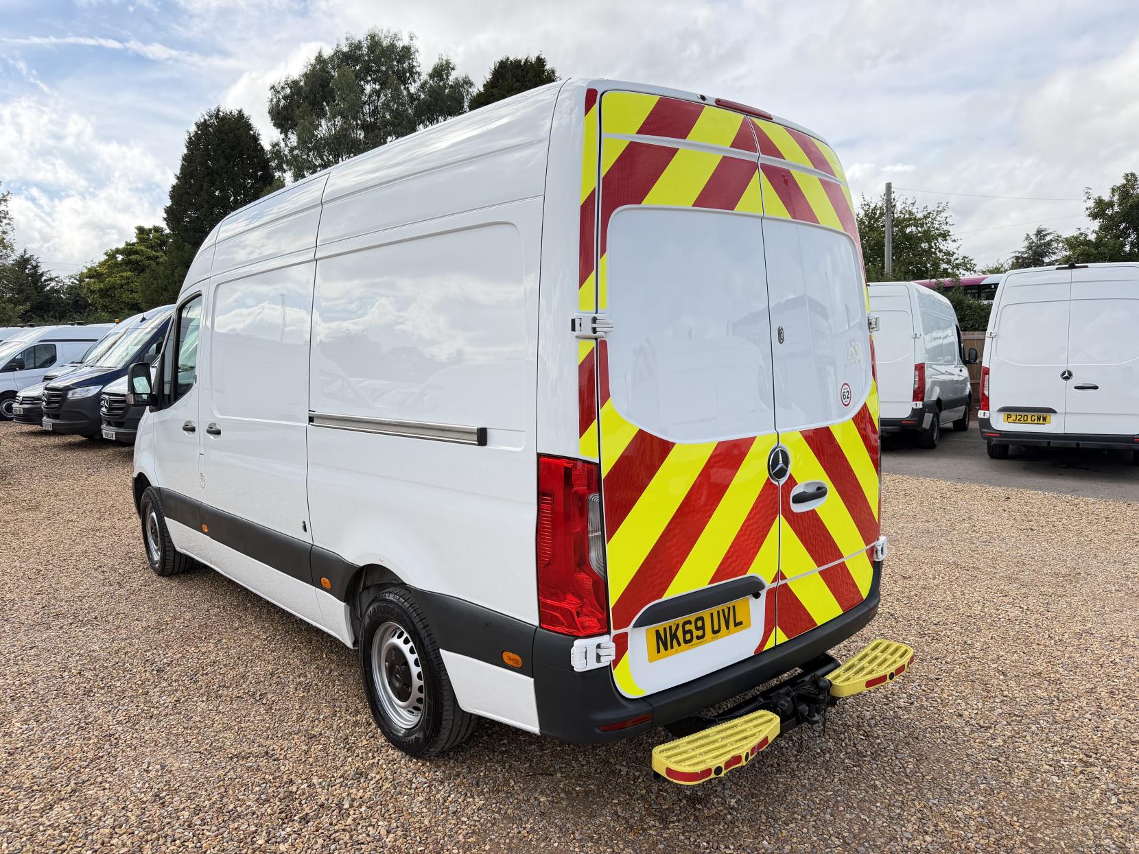 2019 Mercedes-Benz Sprinter 2.1 314 CDI Panel Van 5dr Diesel Manual RWD L2 H2 Euro 6 (143 ps) - Thumbnail 10