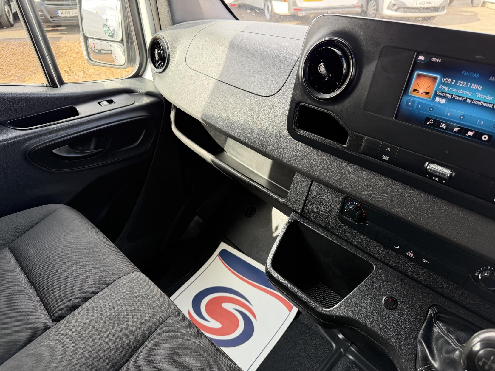 2019 Mercedes-Benz Sprinter 2.1 314 CDI Panel Van 5dr Diesel Manual RWD L2 H2 Euro 6 (143 ps) - Thumbnail 29