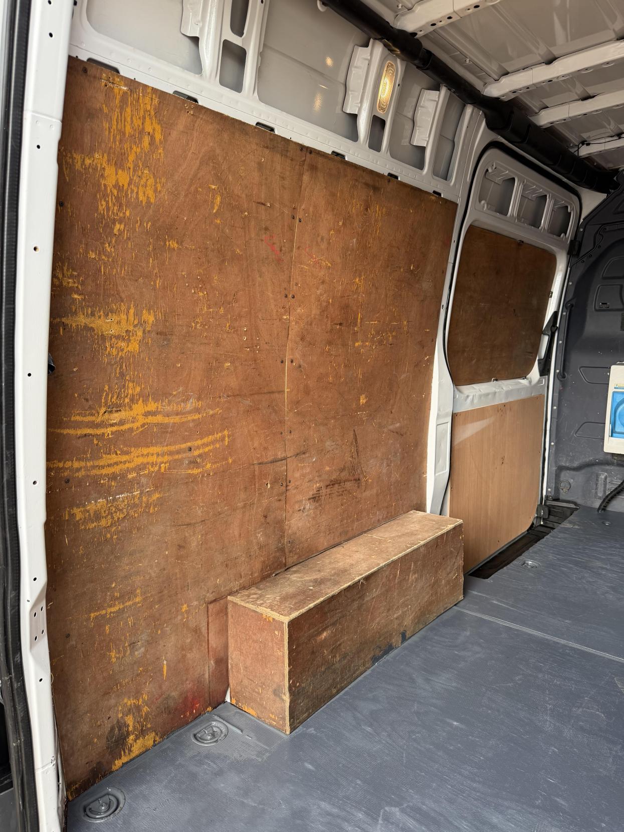 2019 Mercedes-Benz Sprinter 2.1 314 CDI Panel Van 5dr Diesel Manual RWD L2 H2 Euro 6 (143 ps) - Thumbnail 39