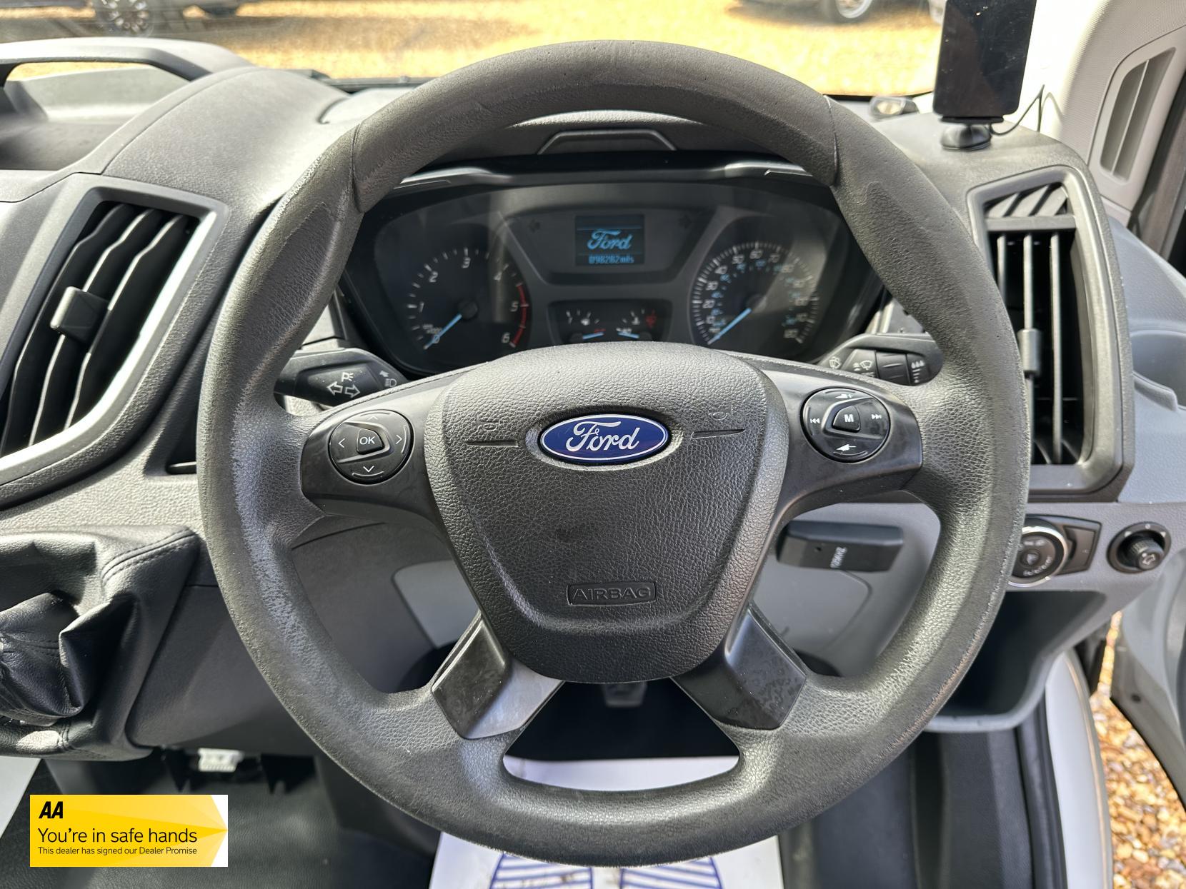 Ford Transit 2.2 TDCi 350 Panel Van 5dr Diesel Manual RWD L3 H3 Euro 5 (125 ps)