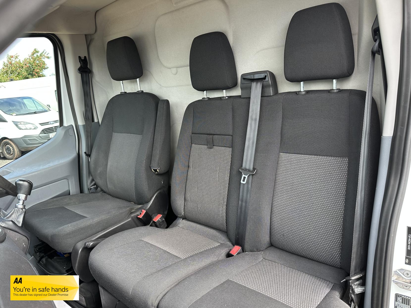 Ford Transit 2.2 TDCi 350 Panel Van 5dr Diesel Manual RWD L3 H3 Euro 5 (125 ps)