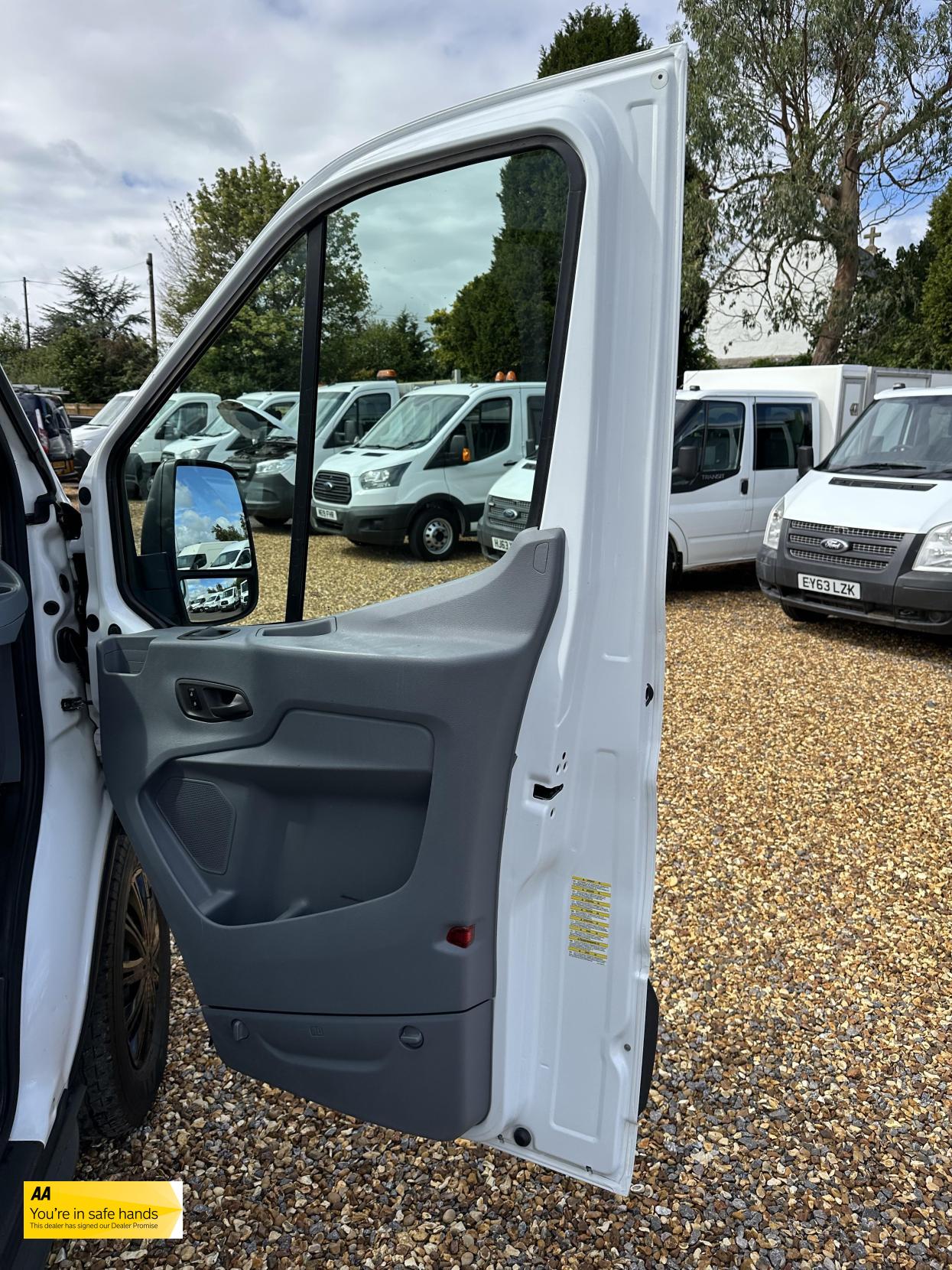 Ford Transit 2.2 TDCi 350 Panel Van 5dr Diesel Manual RWD L3 H3 Euro 5 (125 ps)