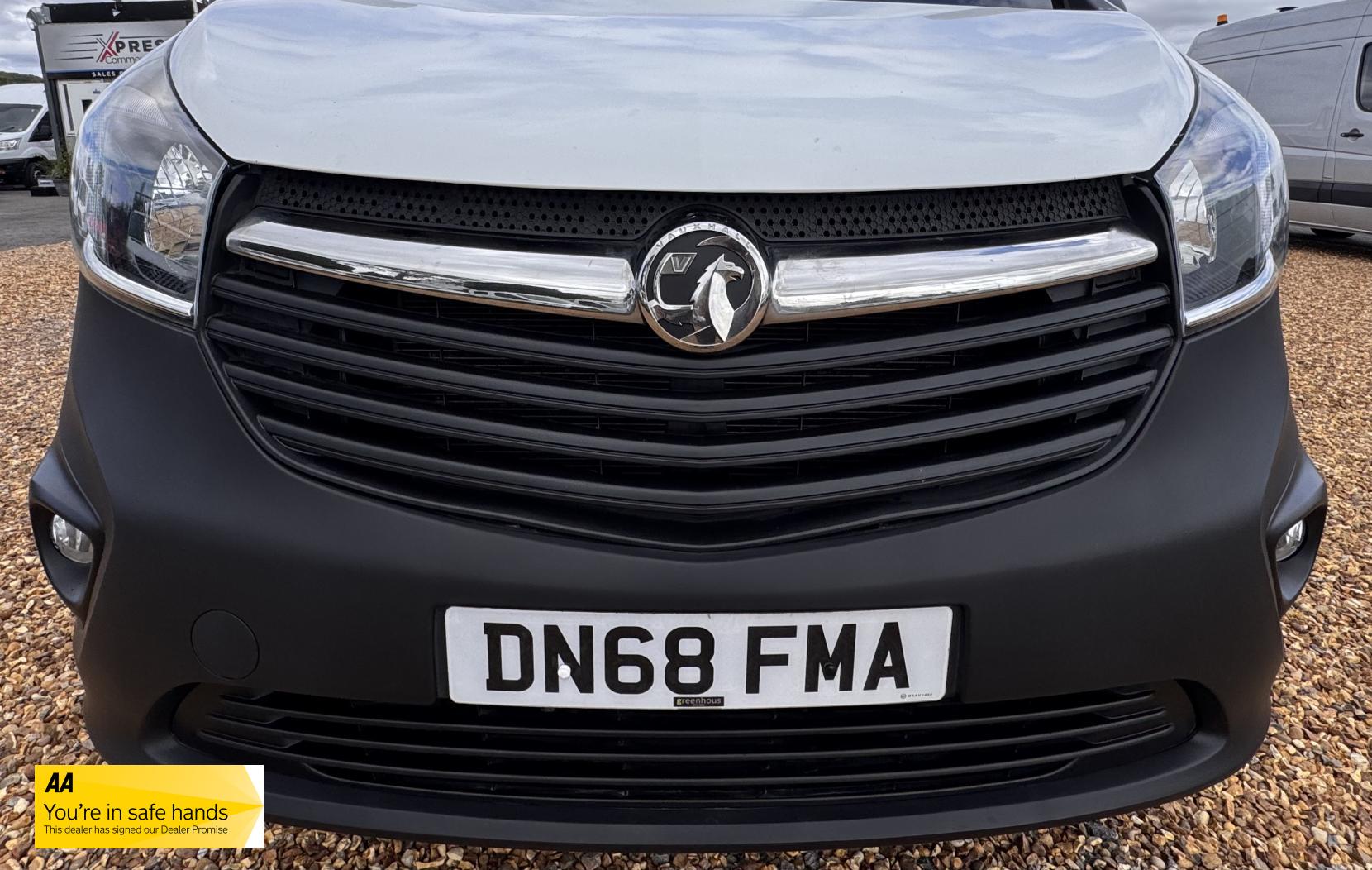 Vauxhall Vivaro 1.6 CDTi 2900 Sportive Crew Van Double Cab 5dr Diesel Manual L2 H1 Euro 6 (6 Seat) (120 ps)