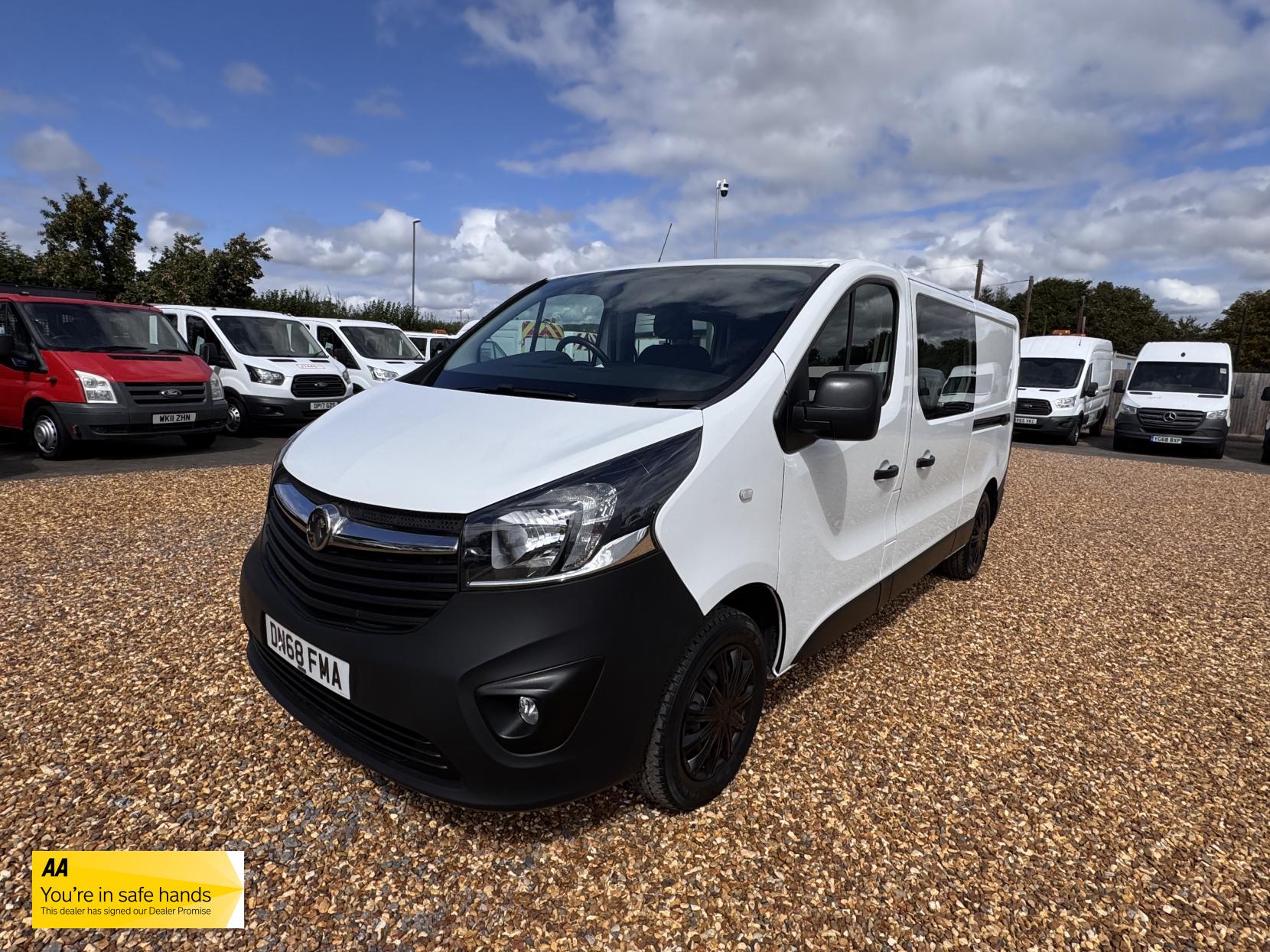 Vauxhall Vivaro 1.6 CDTi 2900 Sportive Crew Van Double Cab 5dr Diesel Manual L2 H1 Euro 6 (6 Seat) (120 ps)