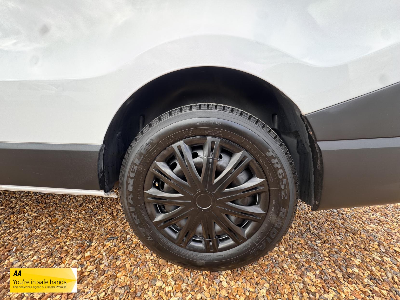 Vauxhall Vivaro 1.6 CDTi 2900 Sportive Crew Van Double Cab 5dr Diesel Manual L2 H1 Euro 6 (6 Seat) (120 ps)