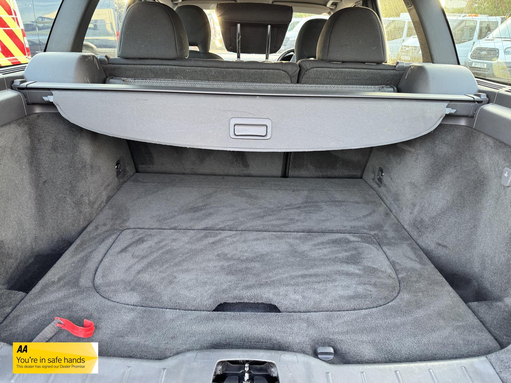 Volvo V50 1.8 S Estate 5dr Petrol Manual Euro 4 (125 ps)
