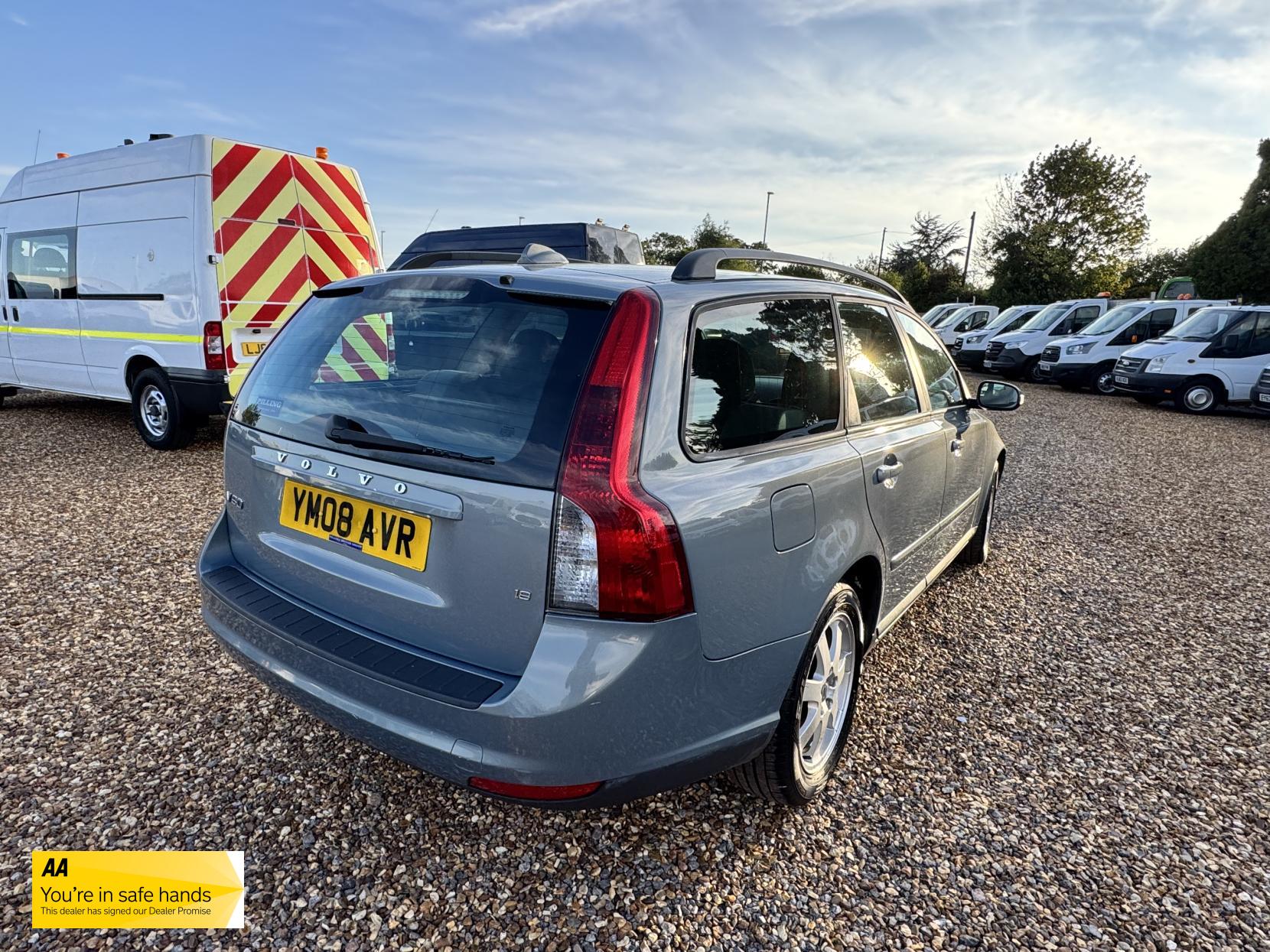 Volvo V50 1.8 S Estate 5dr Petrol Manual Euro 4 (125 ps)