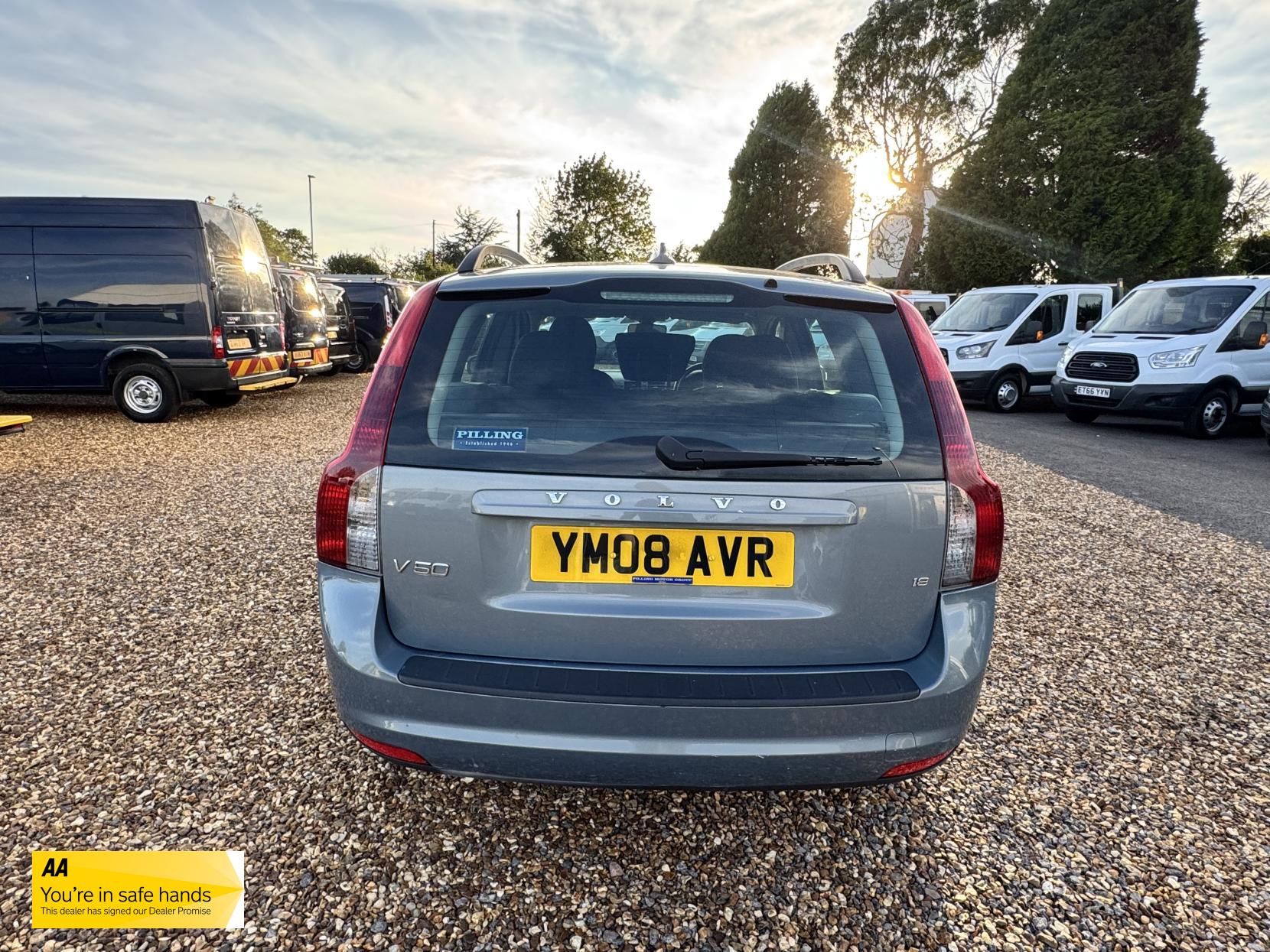 Volvo V50 1.8 S Estate 5dr Petrol Manual Euro 4 (125 ps)