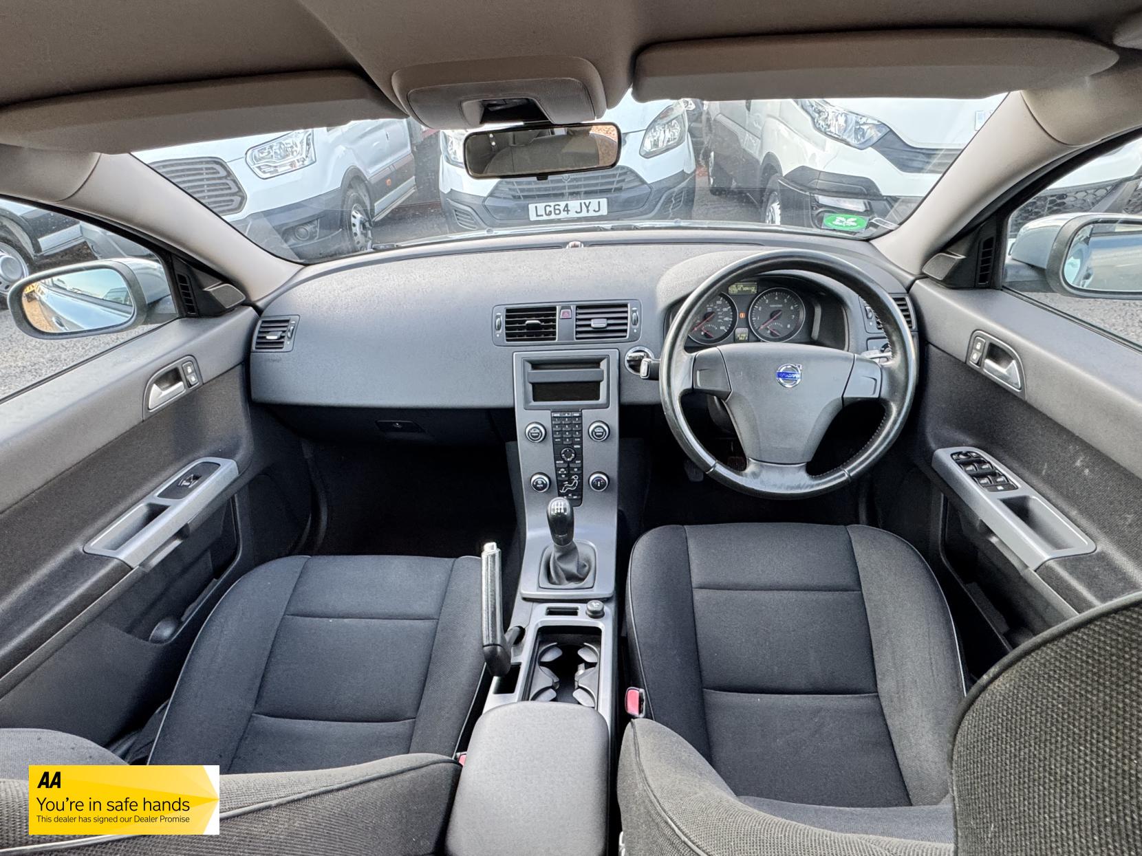 Volvo V50 1.8 S Estate 5dr Petrol Manual Euro 4 (125 ps)