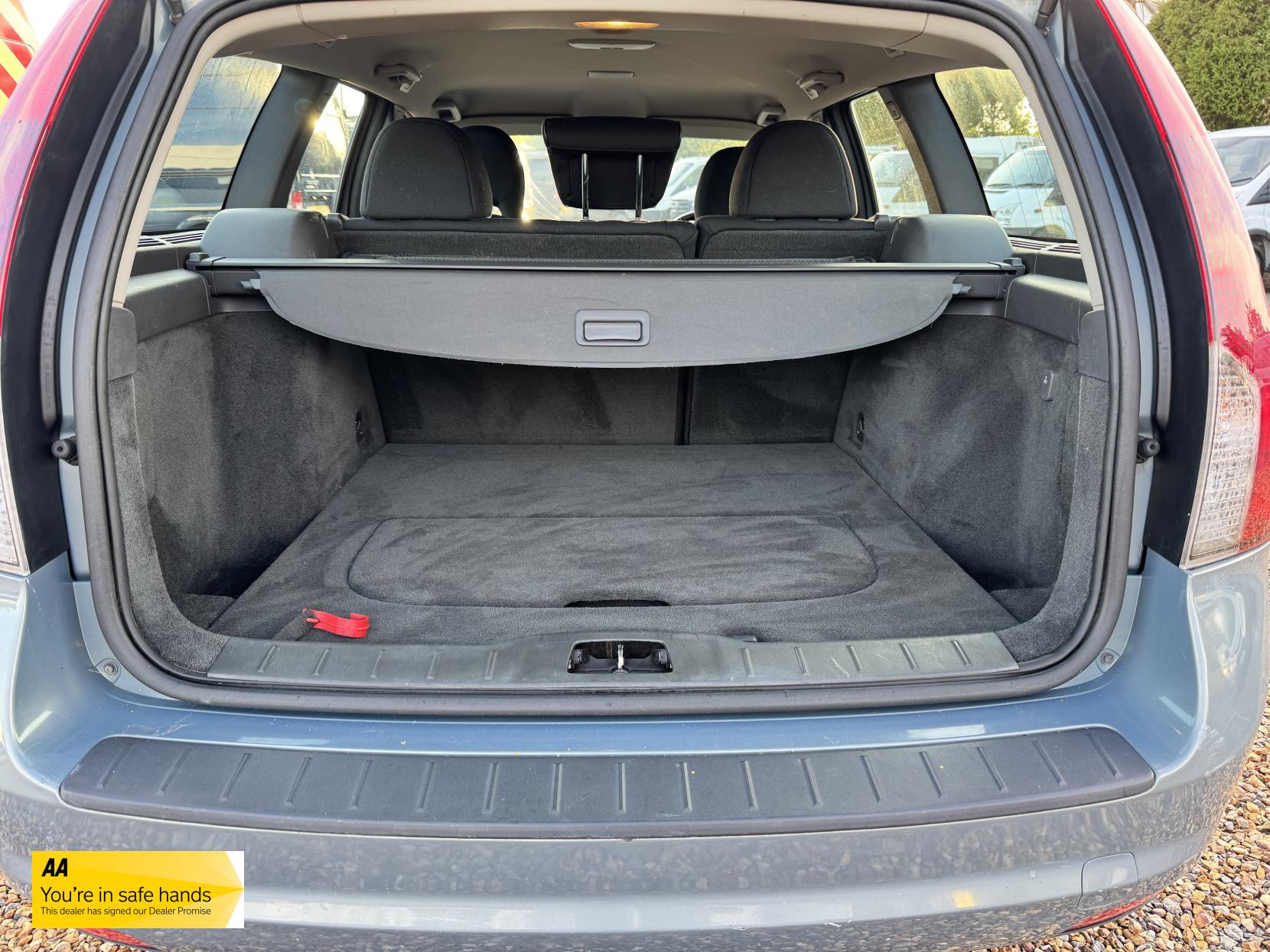 Volvo V50 1.8 S Estate 5dr Petrol Manual Euro 4 (125 ps)
