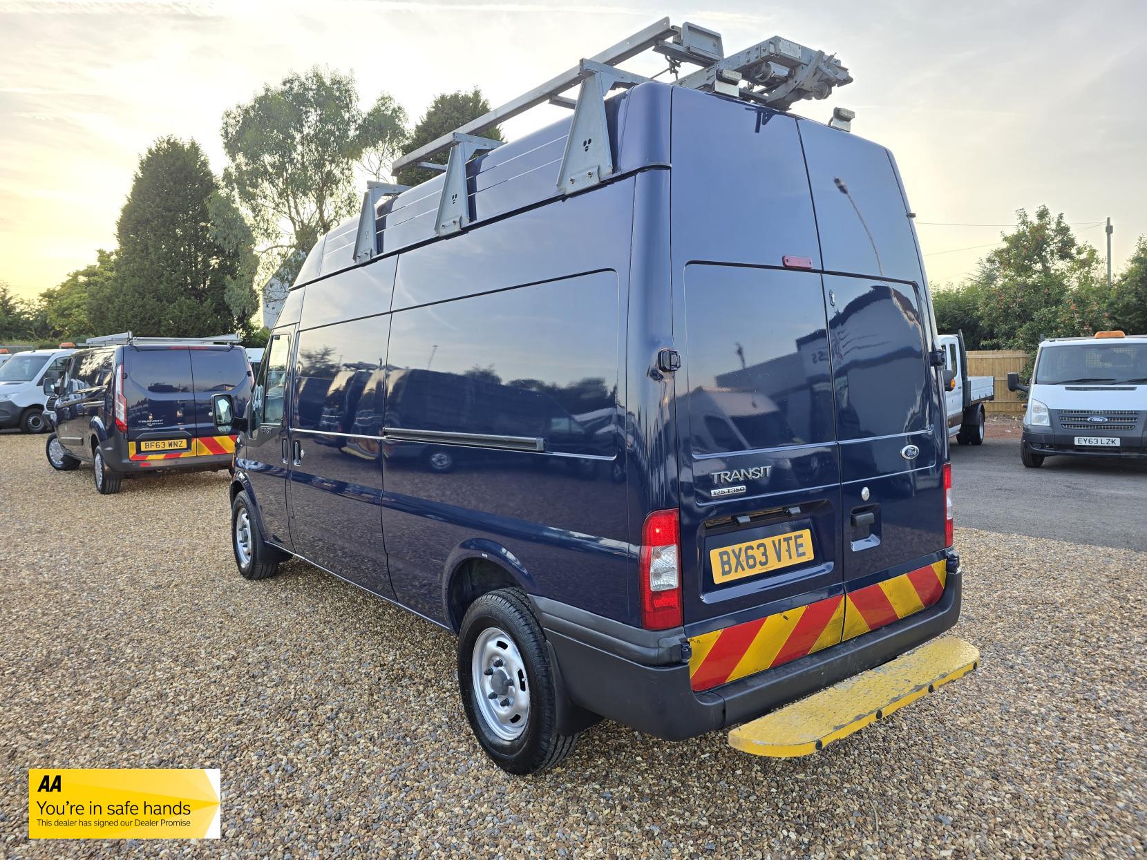Ford Transit 2.2 TDCi 350 Panel Van 3dr Diesel Manual FWD L3 H3 (209 g/km, 123 bhp)