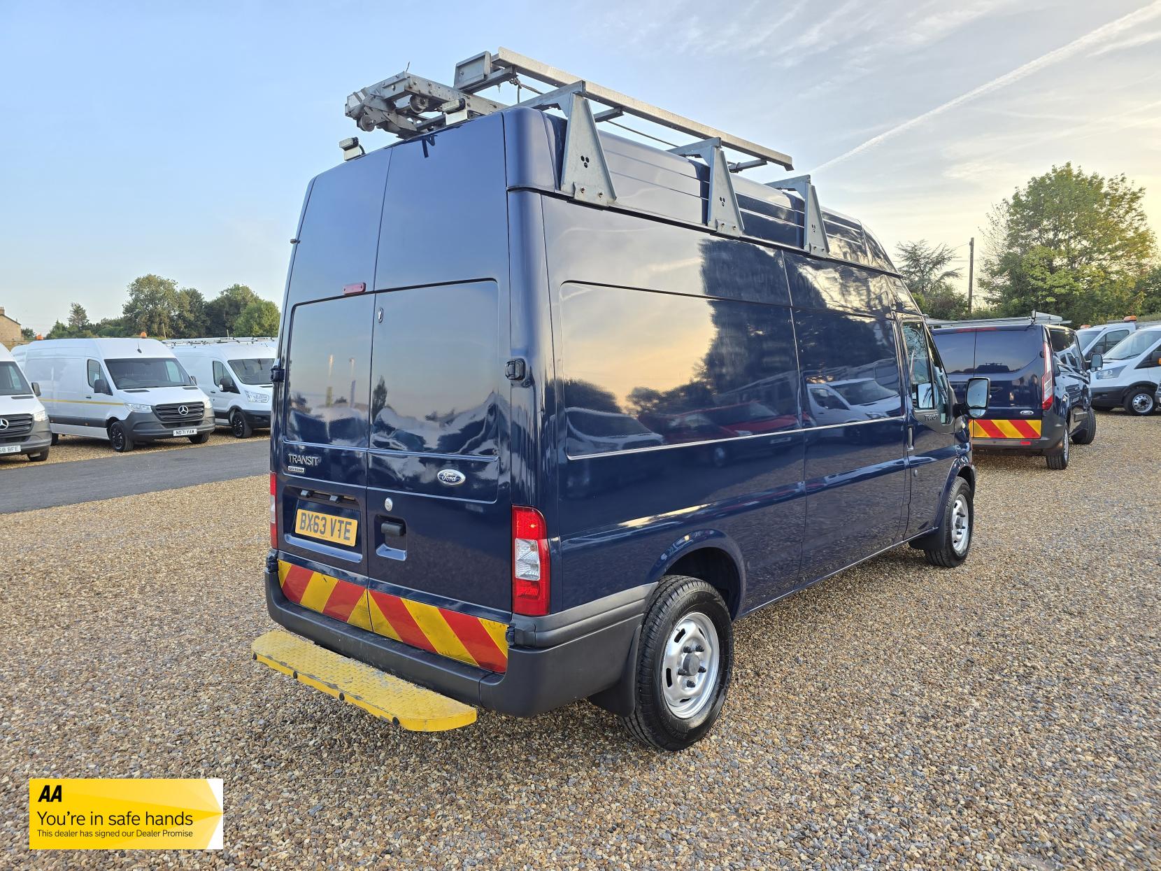 Ford Transit 2.2 TDCi 350 Panel Van 3dr Diesel Manual FWD L3 H3 (209 g/km, 123 bhp)