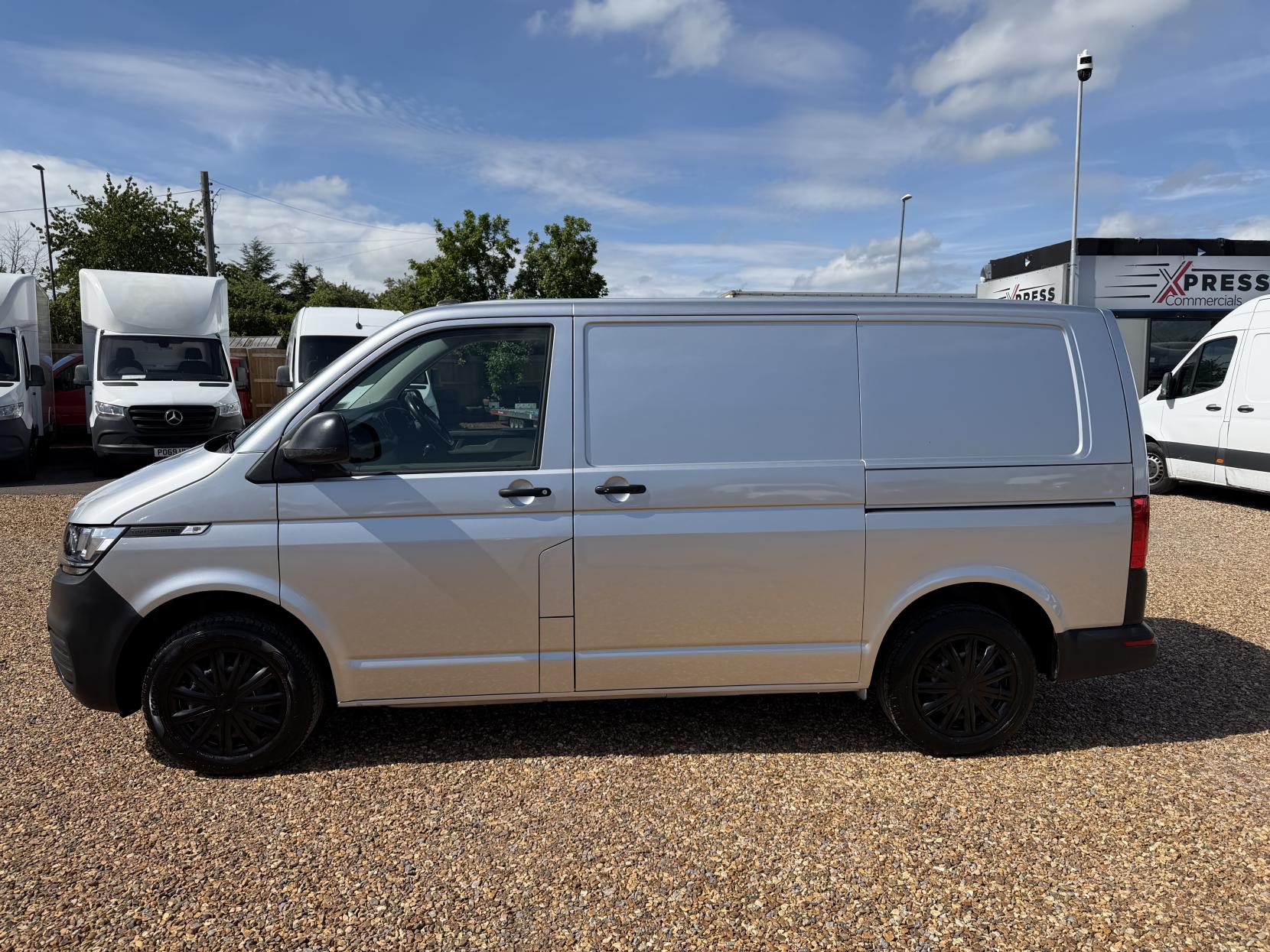2021 Volkswagen Transporter 2.0 TDI T28 Startline Panel Van 5dr Diesel Manual FWD SWB Euro 6 (s/s) (110 ps) - Thumbnail 6