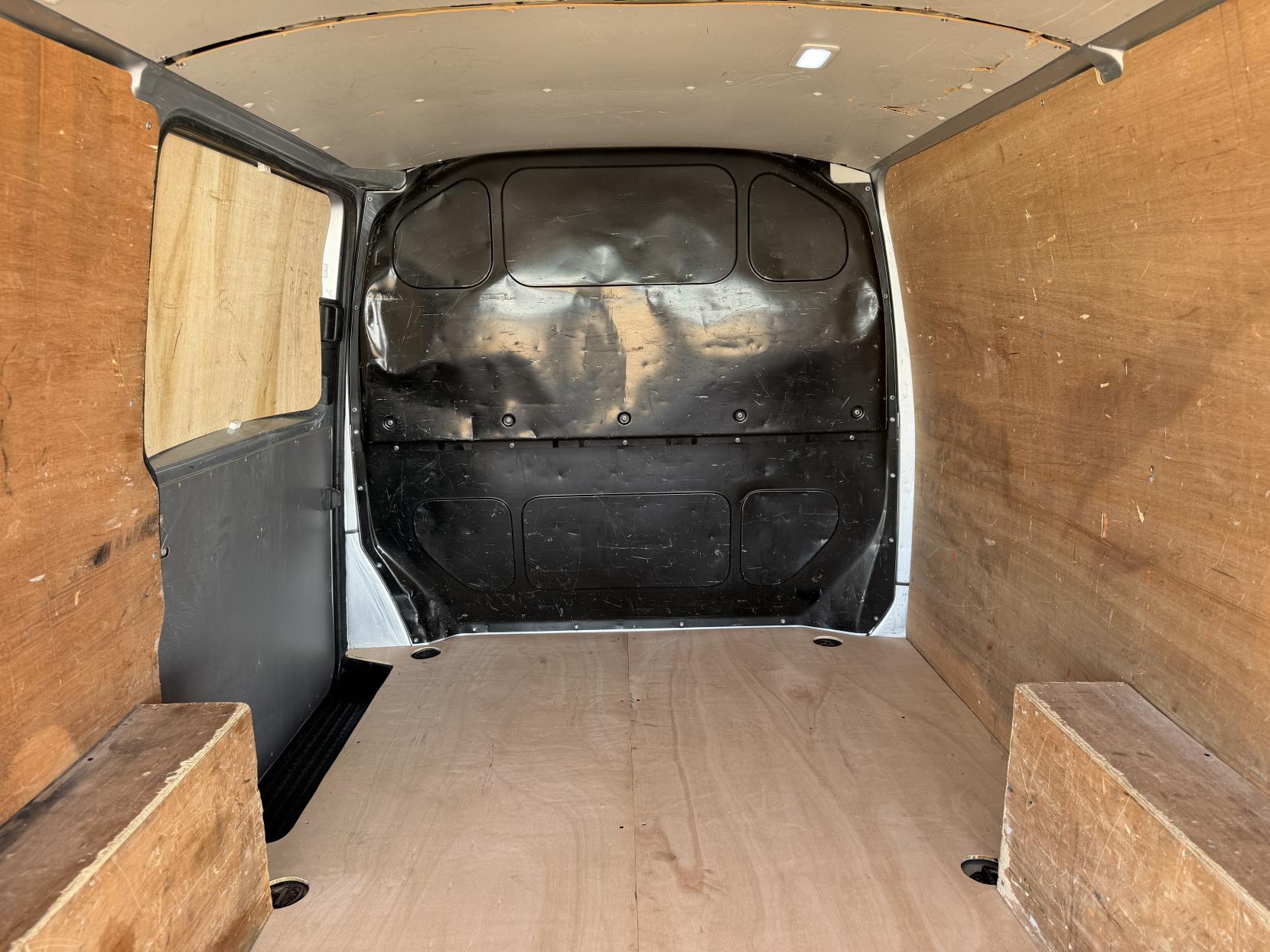 2021 Volkswagen Transporter 2.0 TDI T28 Startline Panel Van 5dr Diesel Manual FWD SWB Euro 6 (s/s) (110 ps) - Thumbnail 39