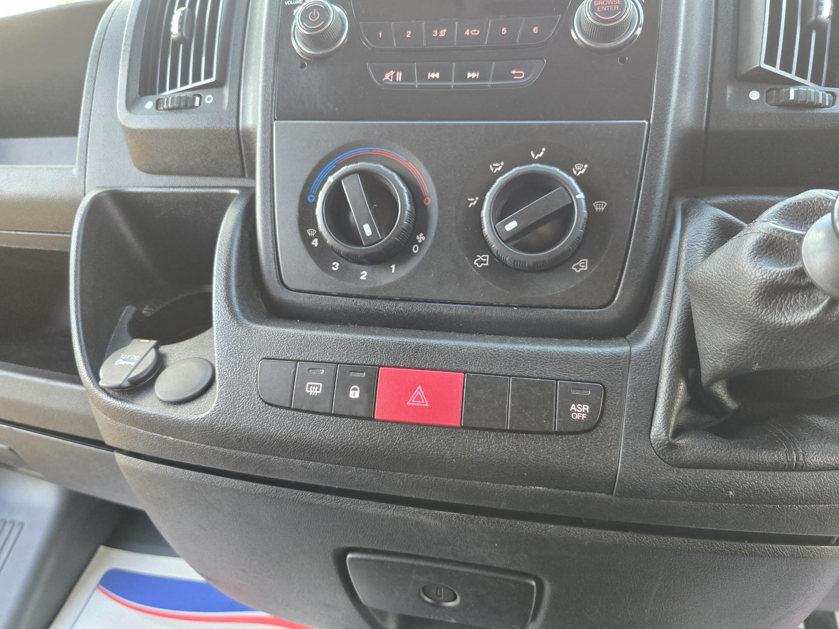 Peugeot Boxer 2.0 BlueHDi 335 Built for Business Tipper Double Cab 4dr Diesel Manual L3 Euro 6 (130 ps)