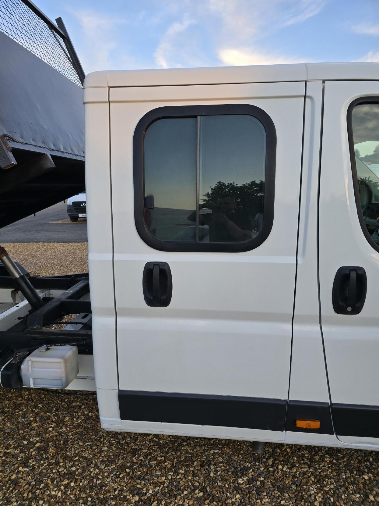 Peugeot Boxer 2.0 BlueHDi 335 Built for Business Tipper Double Cab 4dr Diesel Manual L3 Euro 6 (130 ps)