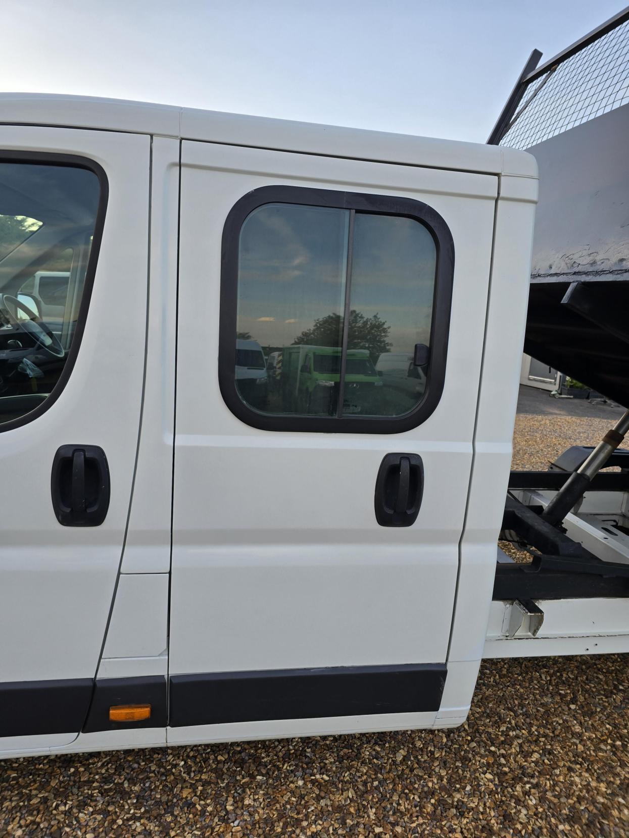 Peugeot Boxer 2.0 BlueHDi 335 Built for Business Tipper Double Cab 4dr Diesel Manual L3 Euro 6 (130 ps)