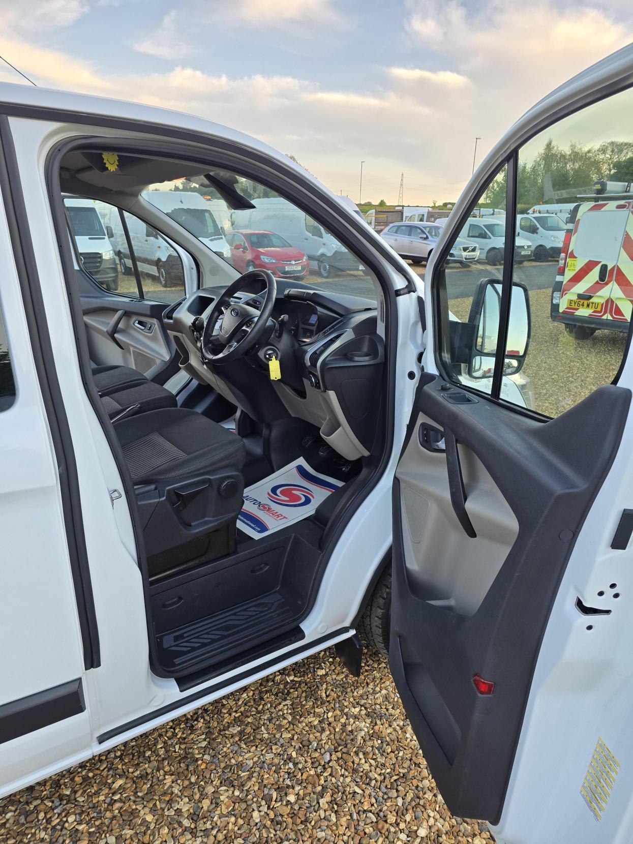 Ford Transit Custom 2.2 TDCi 310 Trend Combi Van 5dr Diesel Manual L1 H1 (190 g/km, 98 bhp)