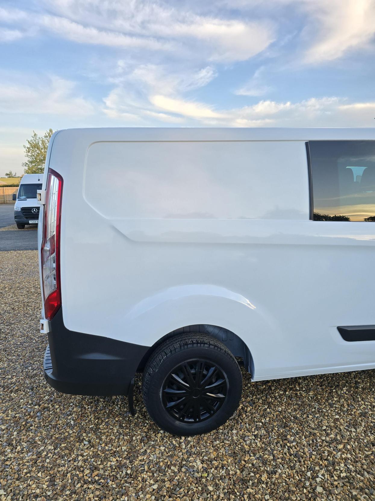 Ford Transit Custom 2.2 TDCi 310 Trend Combi Van 5dr Diesel Manual L1 H1 (190 g/km, 98 bhp)