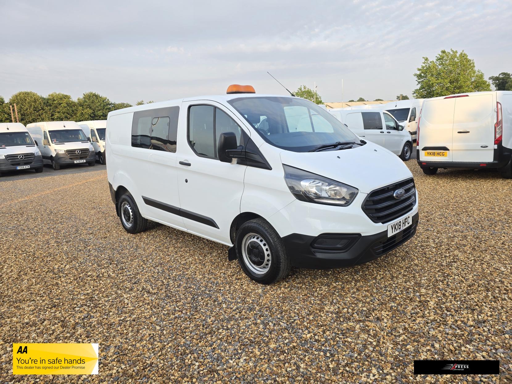 Ford Transit Custom Transit Custom 2.0 280 EcoBlue Crew Van Double Cab 5dr Diesel Manual L1 H1 Euro 6 (5 Seat) (105 ps)