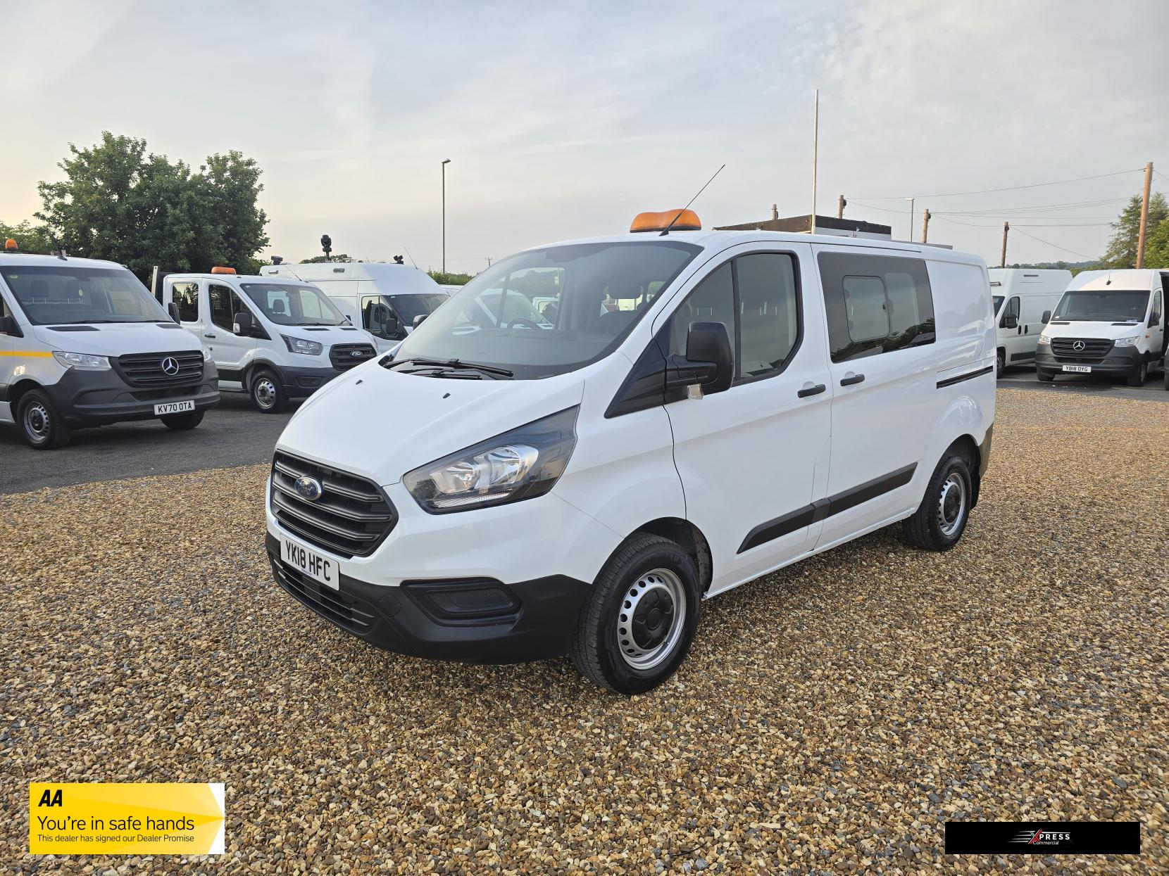 Ford Transit Custom Transit Custom 2.0 280 EcoBlue Crew Van Double Cab 5dr Diesel Manual L1 H1 Euro 6 (5 Seat) (105 ps)