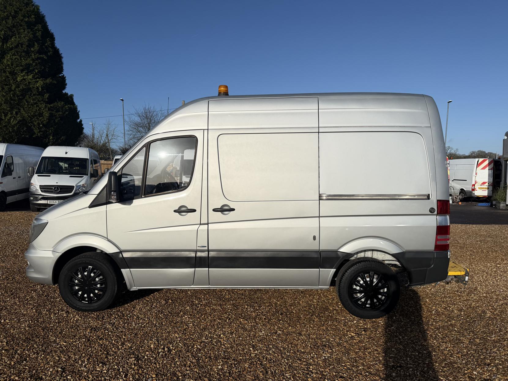 Mercedes-Benz Sprinter 2.1 313 CDi Panel Van 4dr Diesel Manual RWD L1 H3 (222 g/km, 129 bhp)