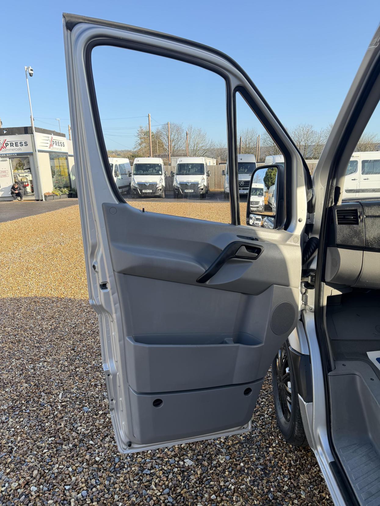 Mercedes-Benz Sprinter 2.1 313 CDi Panel Van 4dr Diesel Manual RWD L1 H3 (222 g/km, 129 bhp)