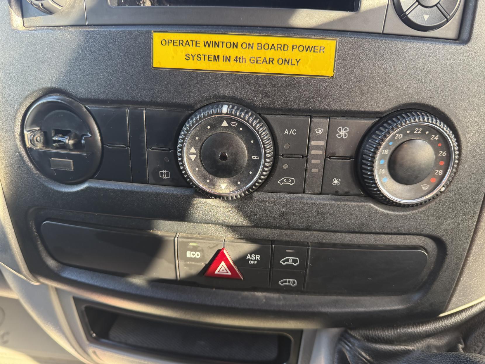 Mercedes-Benz Sprinter 2.1 313 CDi Panel Van 4dr Diesel Manual RWD L1 H3 (222 g/km, 129 bhp)