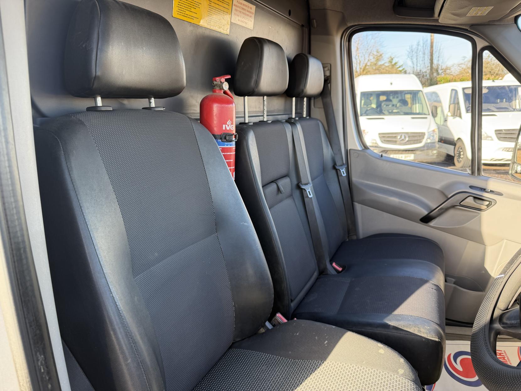 Mercedes-Benz Sprinter 2.1 313 CDi Panel Van 4dr Diesel Manual RWD L1 H3 (222 g/km, 129 bhp)