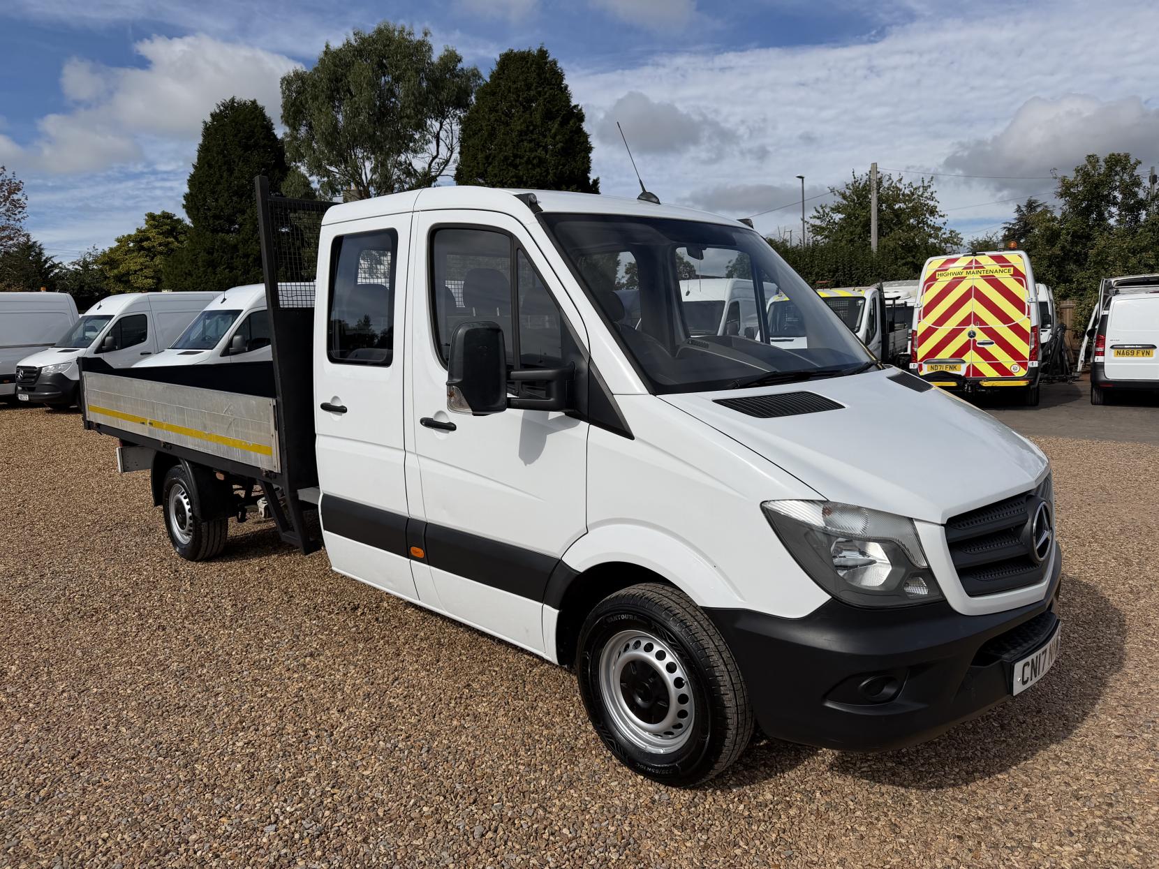 2017 Mercedes-Benz Sprinter 2.1 314 CDi BlueEFFICIENCY Tipper 2dr Diesel Manual RWD L2 (140 bhp) - Thumbnail 13