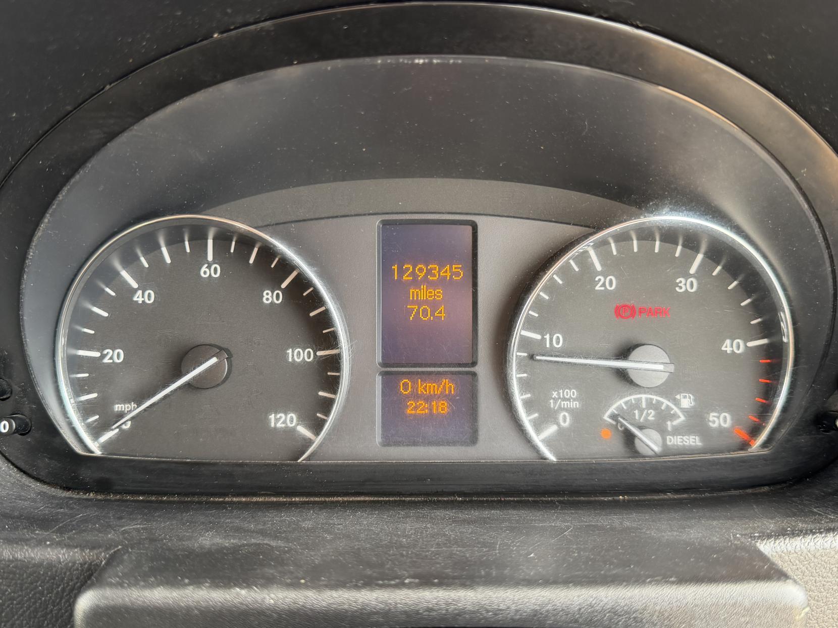 2017 Mercedes-Benz Sprinter 2.1 314 CDi BlueEFFICIENCY Tipper 2dr Diesel Manual RWD L2 (140 bhp) - Thumbnail 23