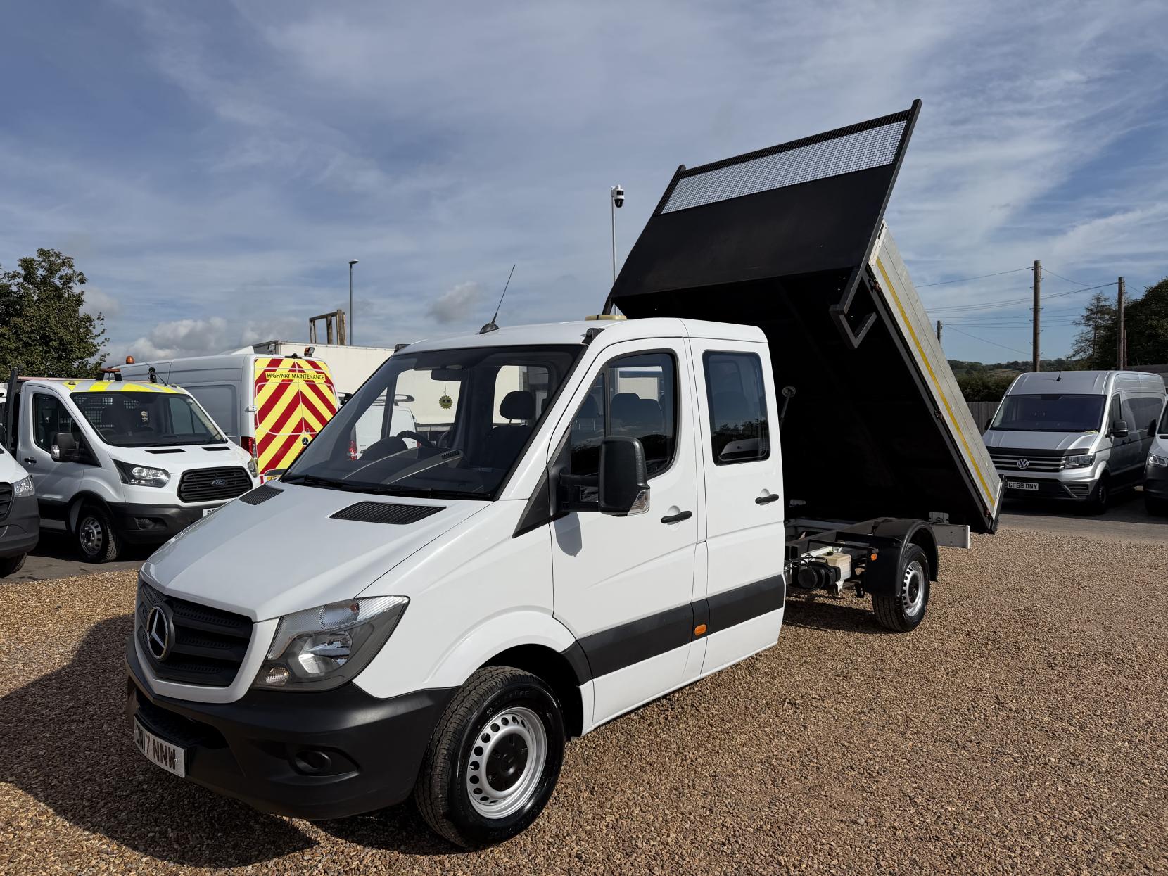 2017 Mercedes-Benz Sprinter 2.1 314 CDi BlueEFFICIENCY Tipper 2dr Diesel Manual RWD L2 (140 bhp) - Thumbnail 7