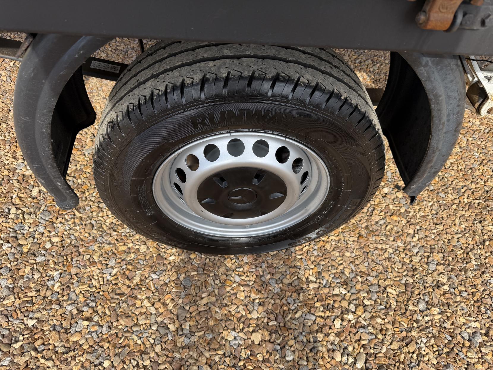 2017 Mercedes-Benz Sprinter 2.1 314 CDi BlueEFFICIENCY Tipper 2dr Diesel Manual RWD L2 (140 bhp) - Thumbnail 56