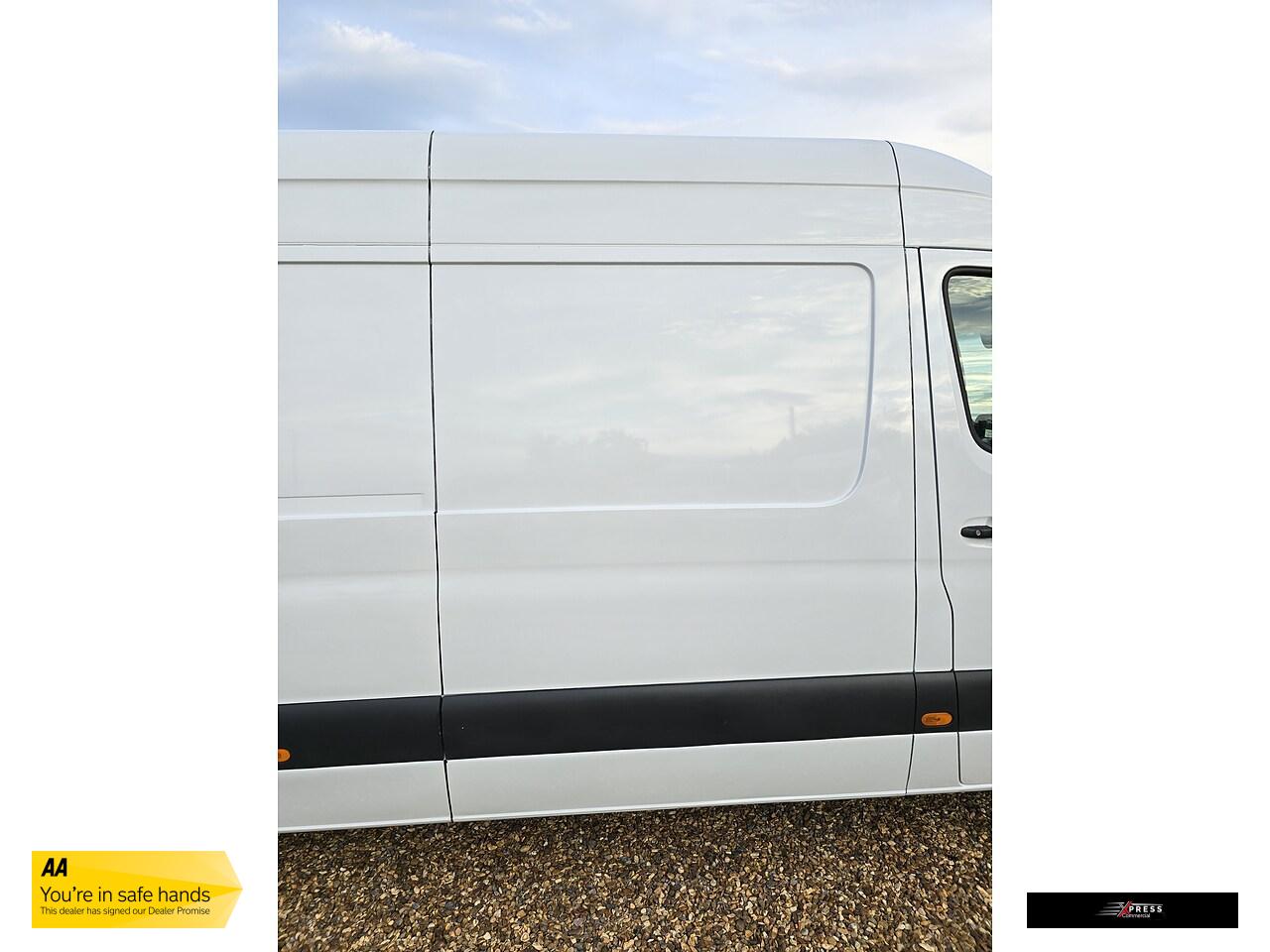 Mercedes-Benz Sprinter 2.1 314 CDI Panel Van 5dr Diesel Manual RWD L3 H2 Euro 6 (143 ps)