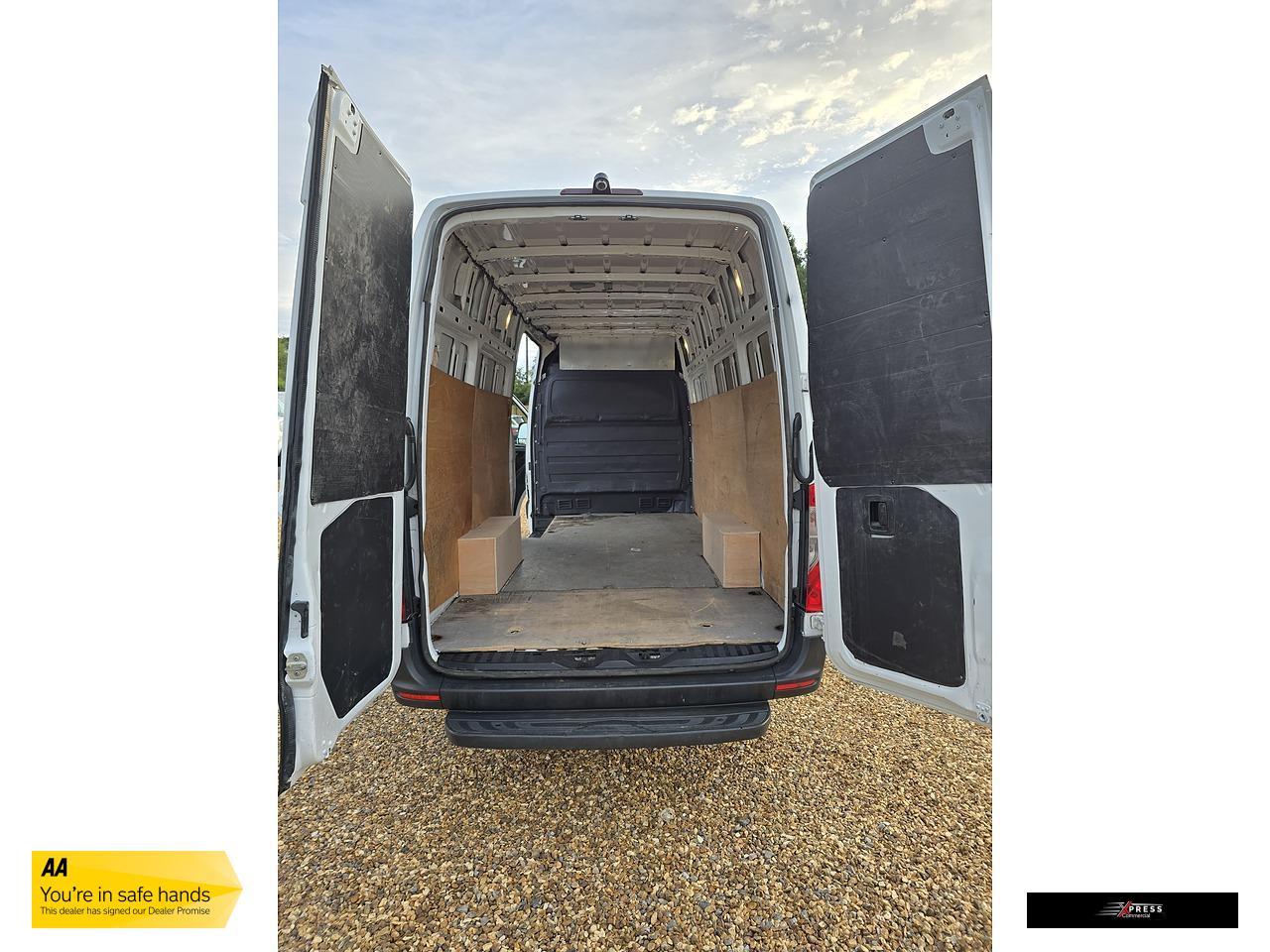Mercedes-Benz Sprinter 2.1 314 CDI Panel Van 5dr Diesel Manual RWD L3 H2 Euro 6 (143 ps)