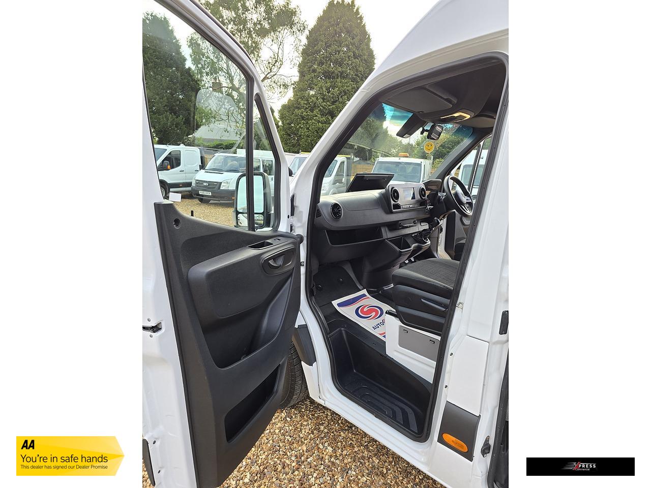 Mercedes-Benz Sprinter 2.1 314 CDI Panel Van 5dr Diesel Manual RWD L3 H2 Euro 6 (143 ps)