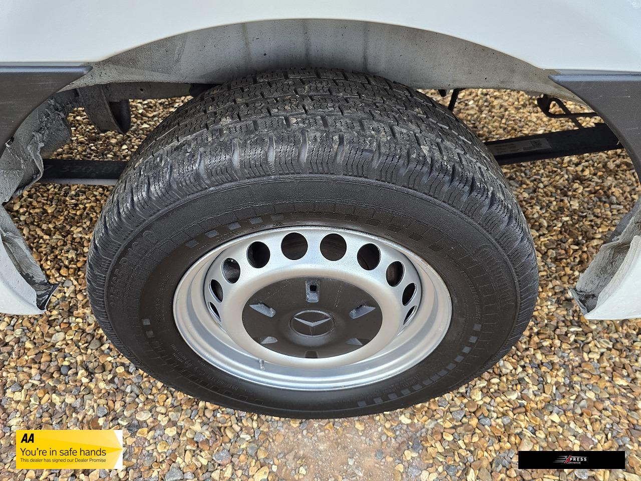 Mercedes-Benz Sprinter 2.1 314 CDI Panel Van 5dr Diesel Manual RWD L3 H2 Euro 6 (143 ps)