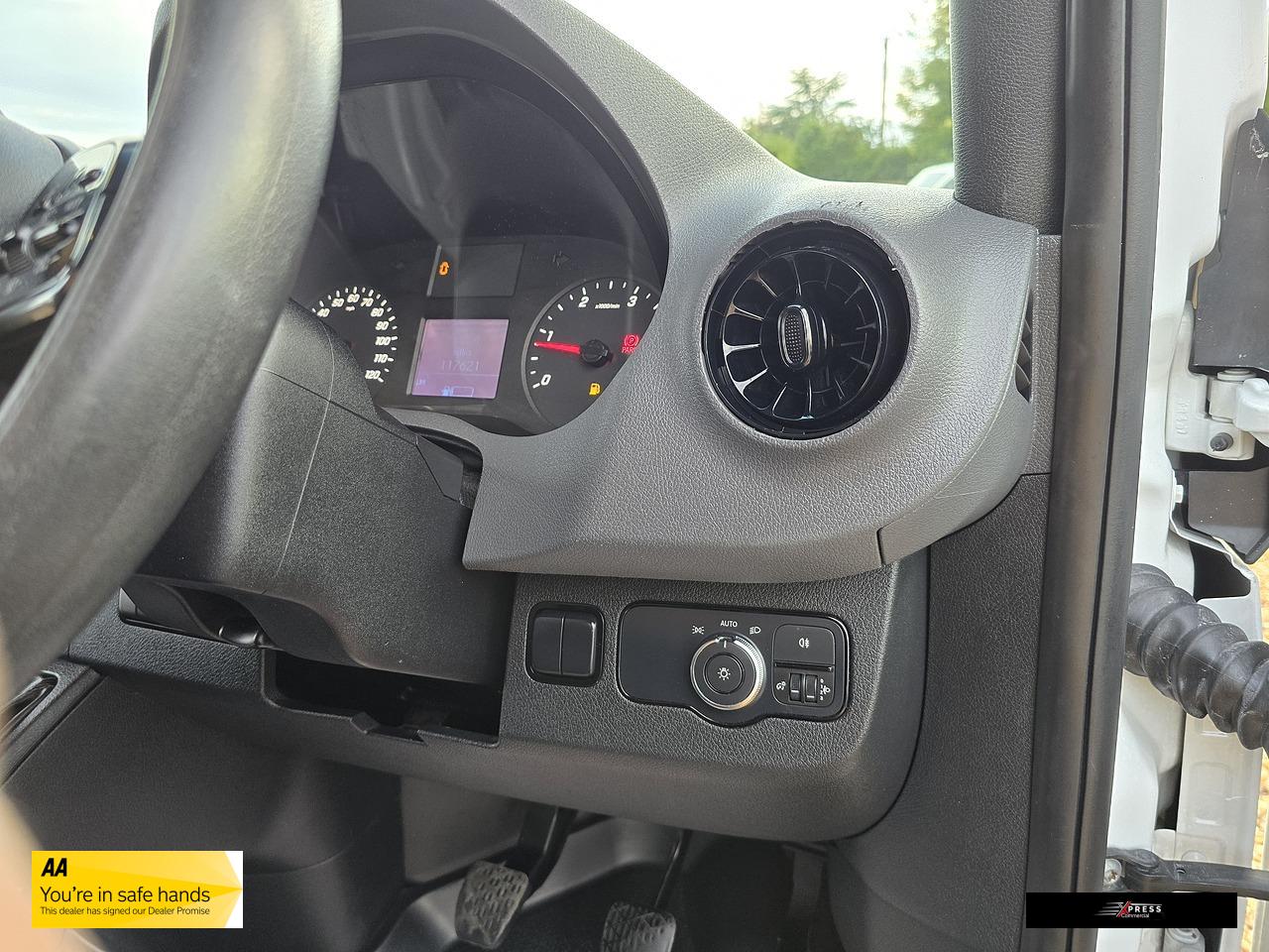 Mercedes-Benz Sprinter 2.1 314 CDI Panel Van 5dr Diesel Manual RWD L3 H2 Euro 6 (143 ps)