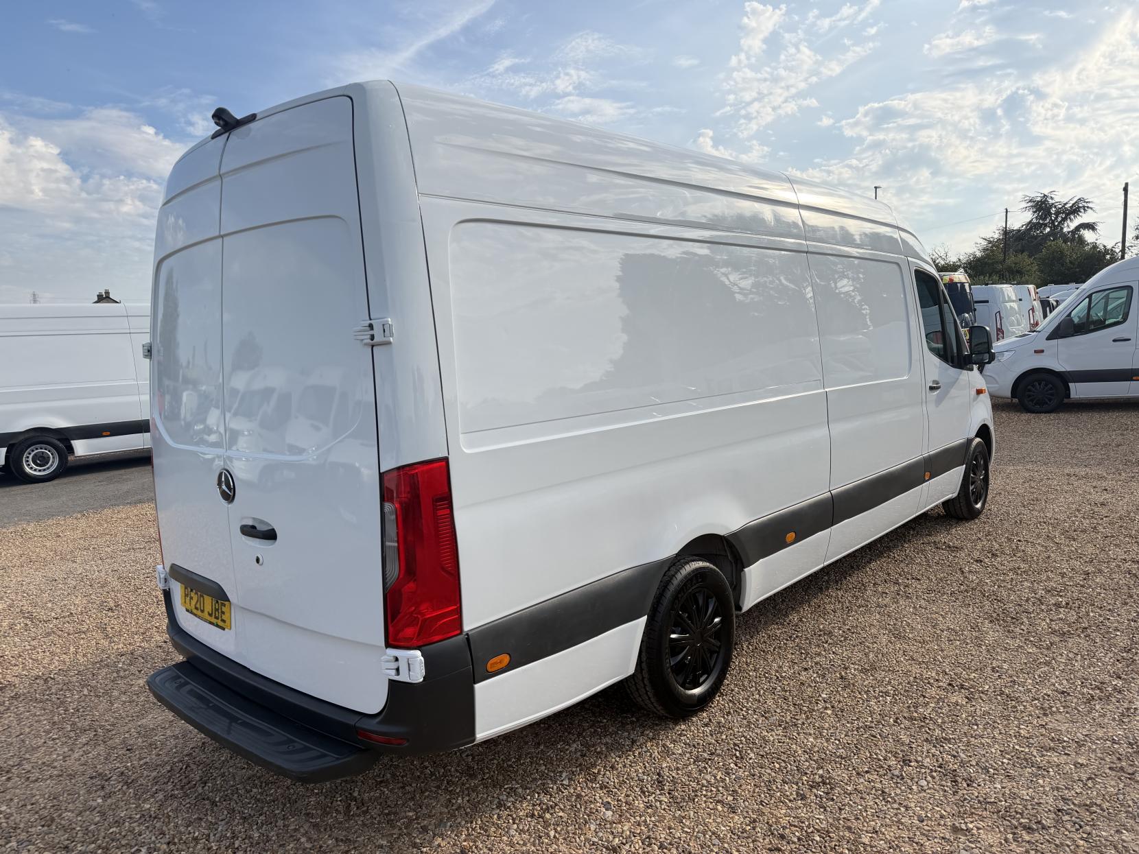 2020 Mercedes-Benz Sprinter 2.1 311 CDI Panel Van 5dr Diesel Manual RWD L3 H2 Euro 6 (114 ps) - Thumbnail 11