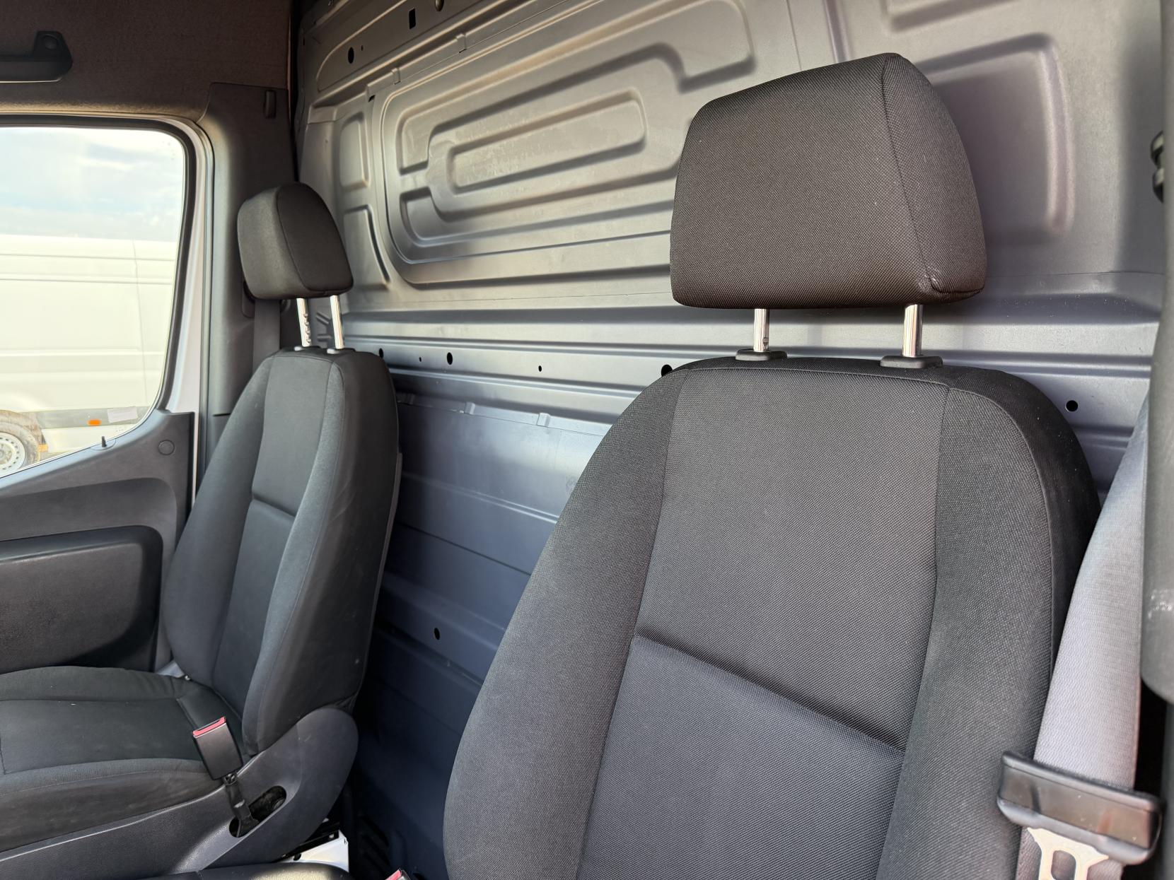 2020 Mercedes-Benz Sprinter 2.1 311 CDI Panel Van 5dr Diesel Manual RWD L3 H2 Euro 6 (114 ps) - Thumbnail 15