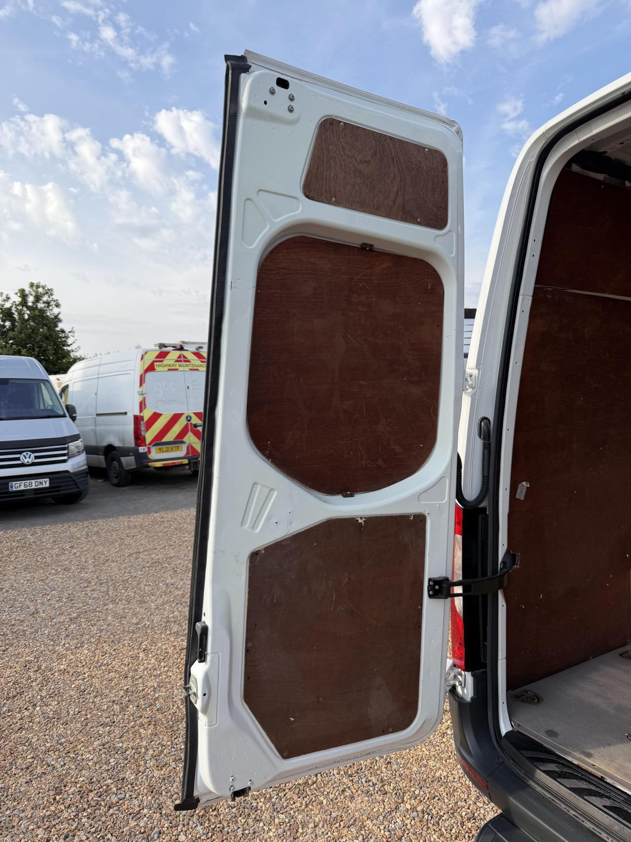 2020 Mercedes-Benz Sprinter 2.1 311 CDI Panel Van 5dr Diesel Manual RWD L3 H2 Euro 6 (114 ps) - Thumbnail 43